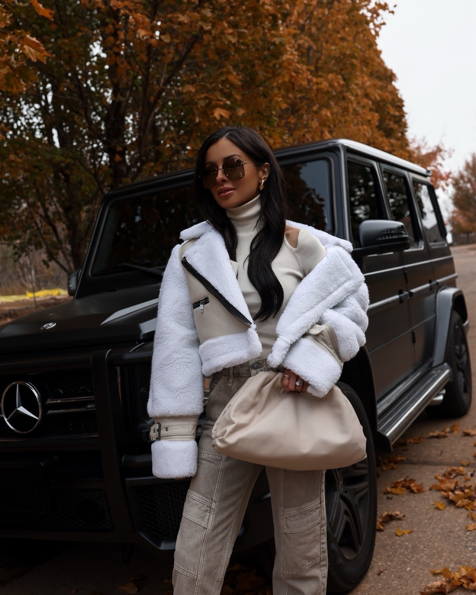 Fall outfit ideas 
Nordstrom shearling coat wearing an XS
Agolde cargo pants wearing a size 23
Revolve white cutout shoulder wearing an XS
Gucci slingbacks wearing run TTS 
Bottega Veneta the pouch bag
YSL Saint Laurent aviator sunglasses



#LTKstyletip #LTKSeasonal #LTKfindsunder100