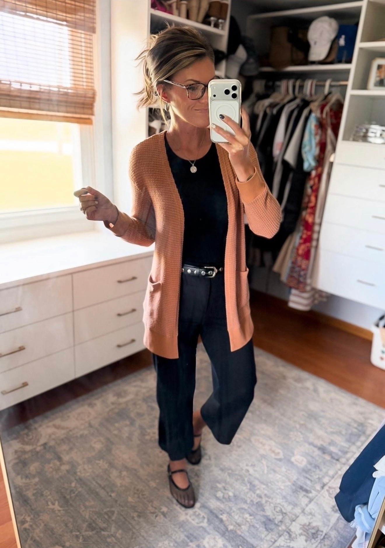 Workwear OOTD
Can’t get over the comfort of these pants. 
Tank/small
Cardigan/ small
Pants/ 8

#LTKOver40 #LTKWorkwear #LTKootd