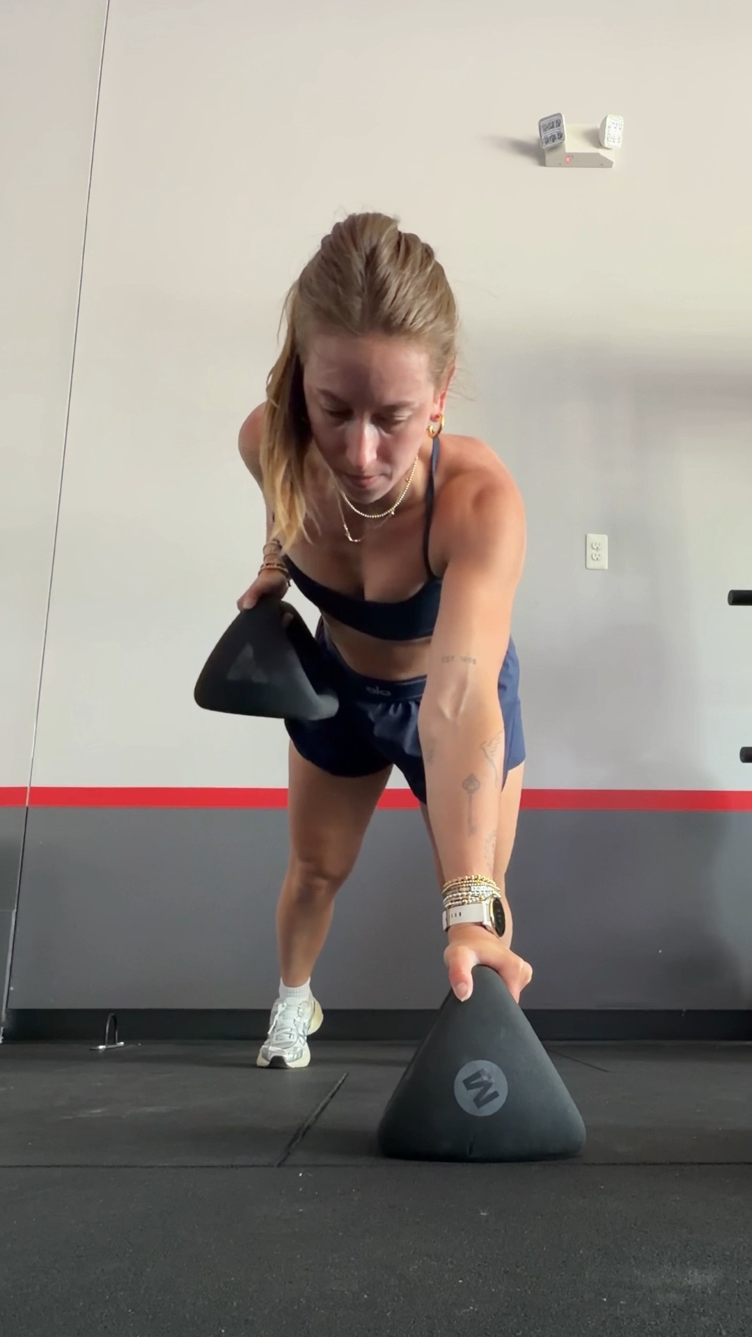 5/19/26 Lifting Session Outfit + Alo Match Point Set

Today’s lifting session outfit 🤍 wearing the Alo Match Point shorts (XXS) with the matching sports bra (XS), paired with my Nike sneakers, Amazon socks, and Garmin. Such a comfortable set for strength workouts and moving around in—everything is linked here ✨

#LTKfitnessgoals #LTKActive
