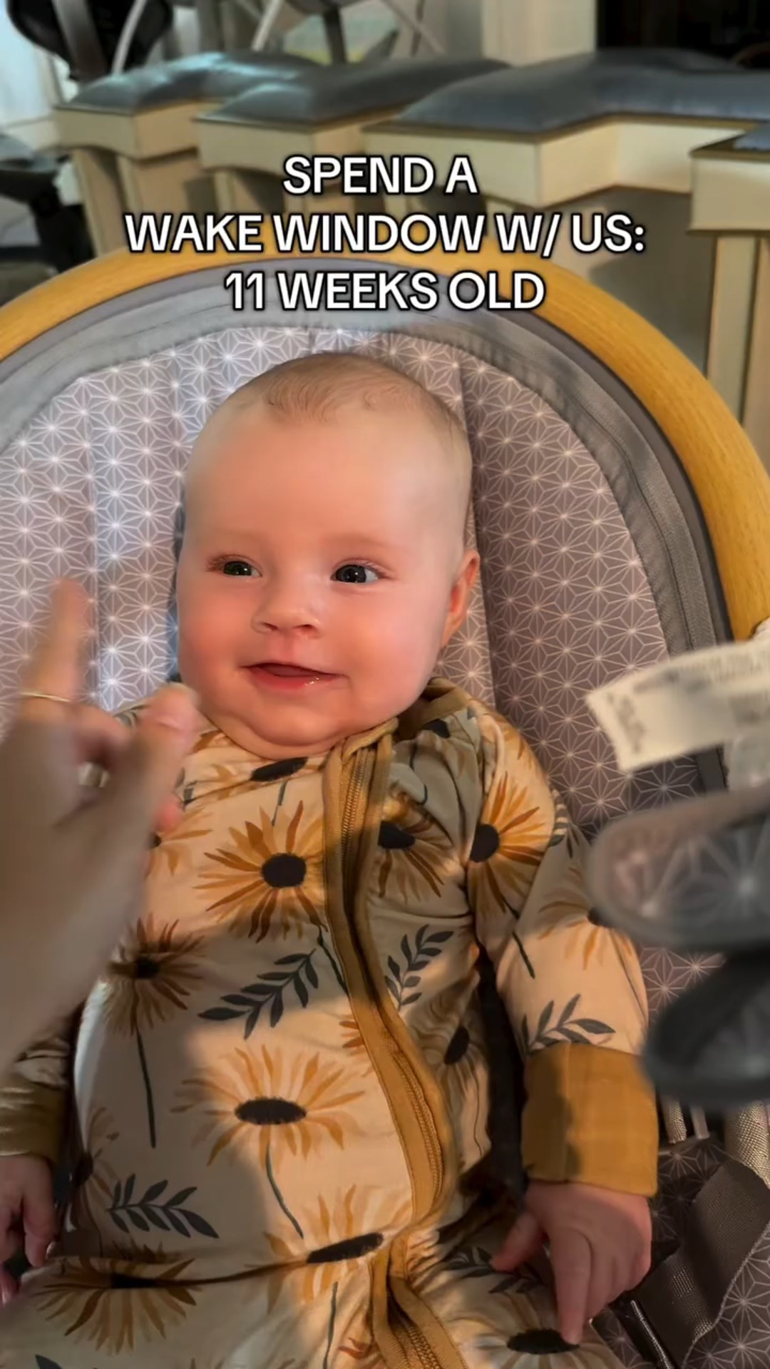 Our first wake cycle of the day 🫶🏻 products we use everyday linked in “links” highlight  @lovevery 
•
•
•
•
 #ftm #newborns #babytok #babiesoftiktok #baby #newbornlife #momtok #newborn #wakewindows #wakewindowroutine #newbornbaby #11weeksold #tummytime #loveevery #newborntips #3monthsold