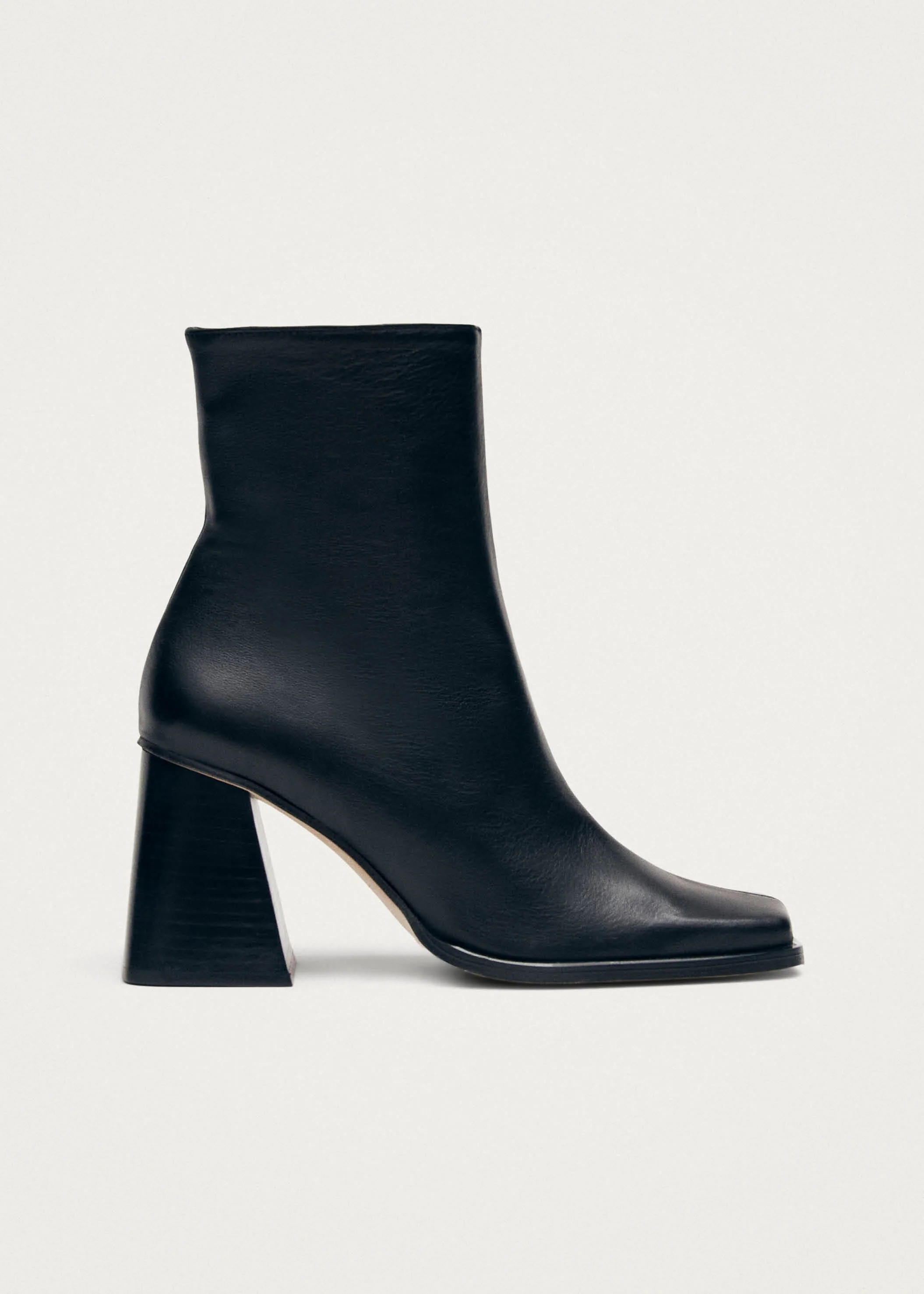 South Black Leather Ankle Boots | ALOHAS (Global)