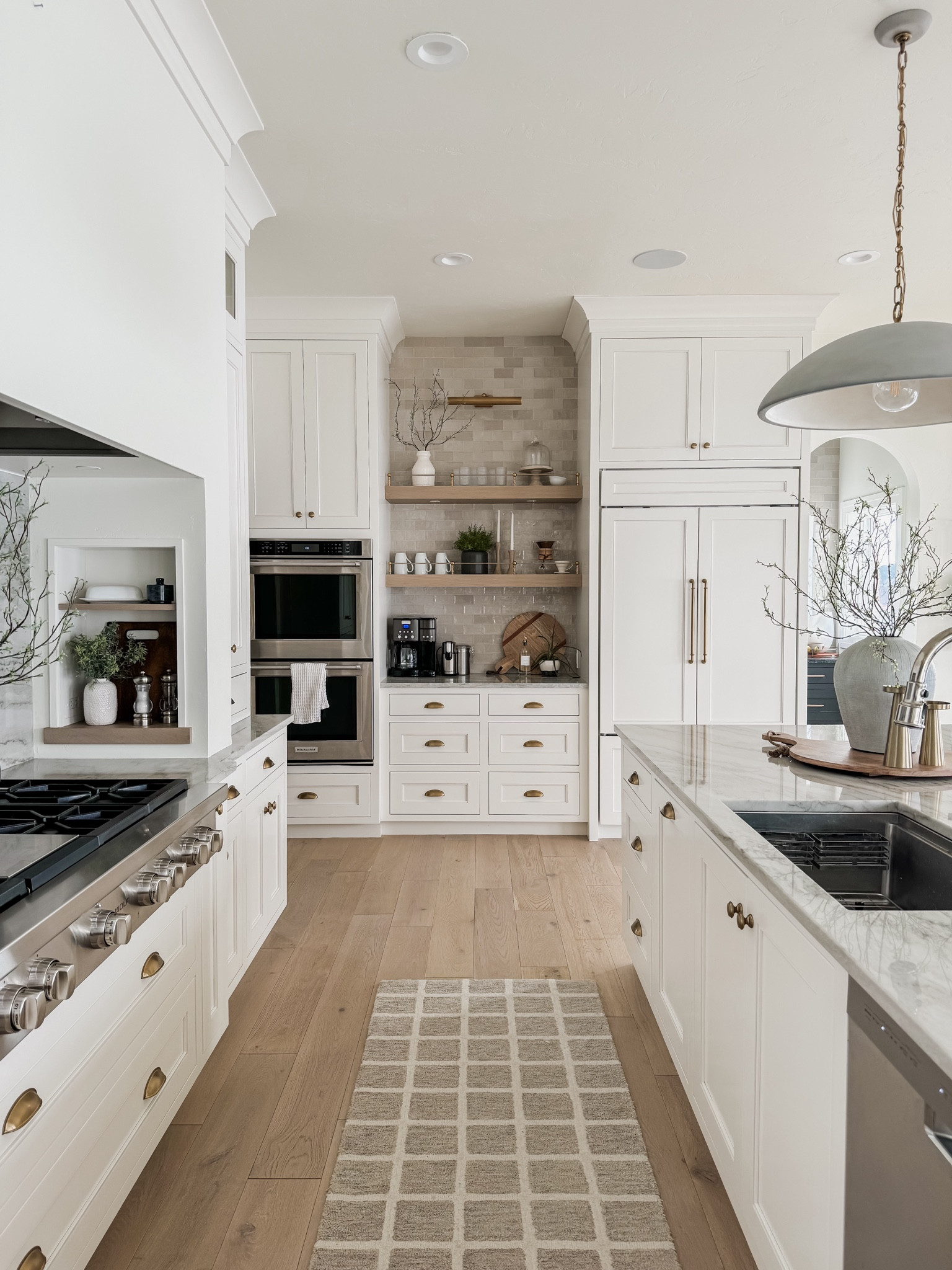 Neutral, bright and airy kitchen vibes!

#LTKSeasonal #LTKhome #LTKfindsunder100