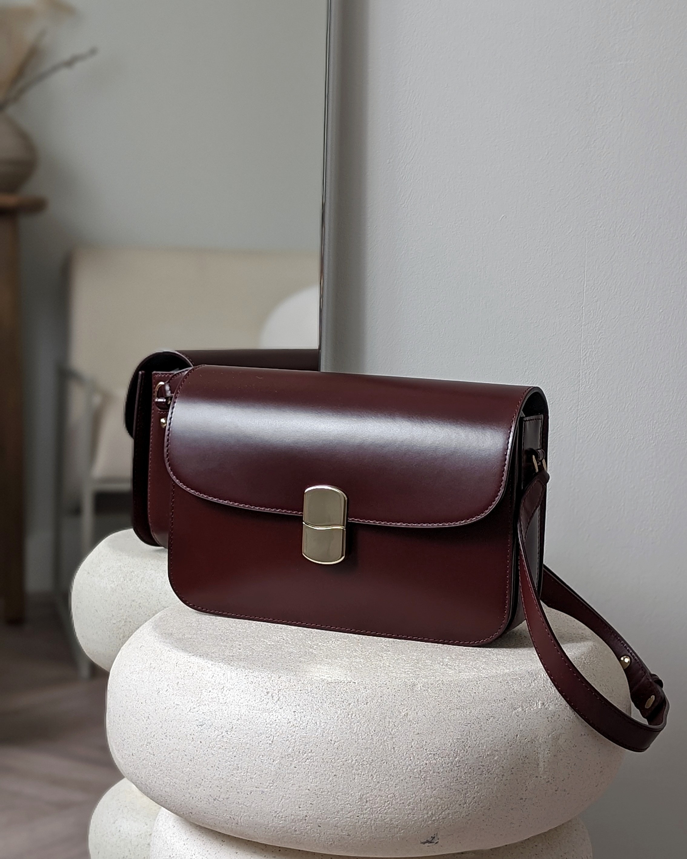 Sezane Milo handbag in burgundy gloss - leather box bag Celine alternative. Such a classic style handbag that is a lovely statement colour that will pair with my neutral capsule wardrobe! #sezane #sezanemilo 

#LTKeurope #LTKbag