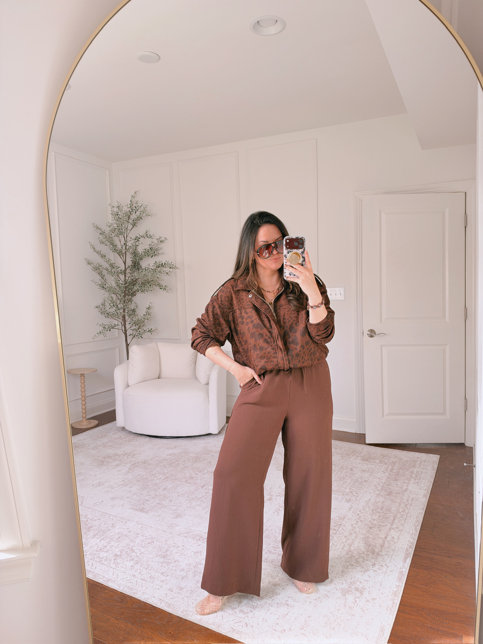 Wearing a large in the jacket and an XL in the pants.. 

 #LTKSeasonal #LTKMidsize