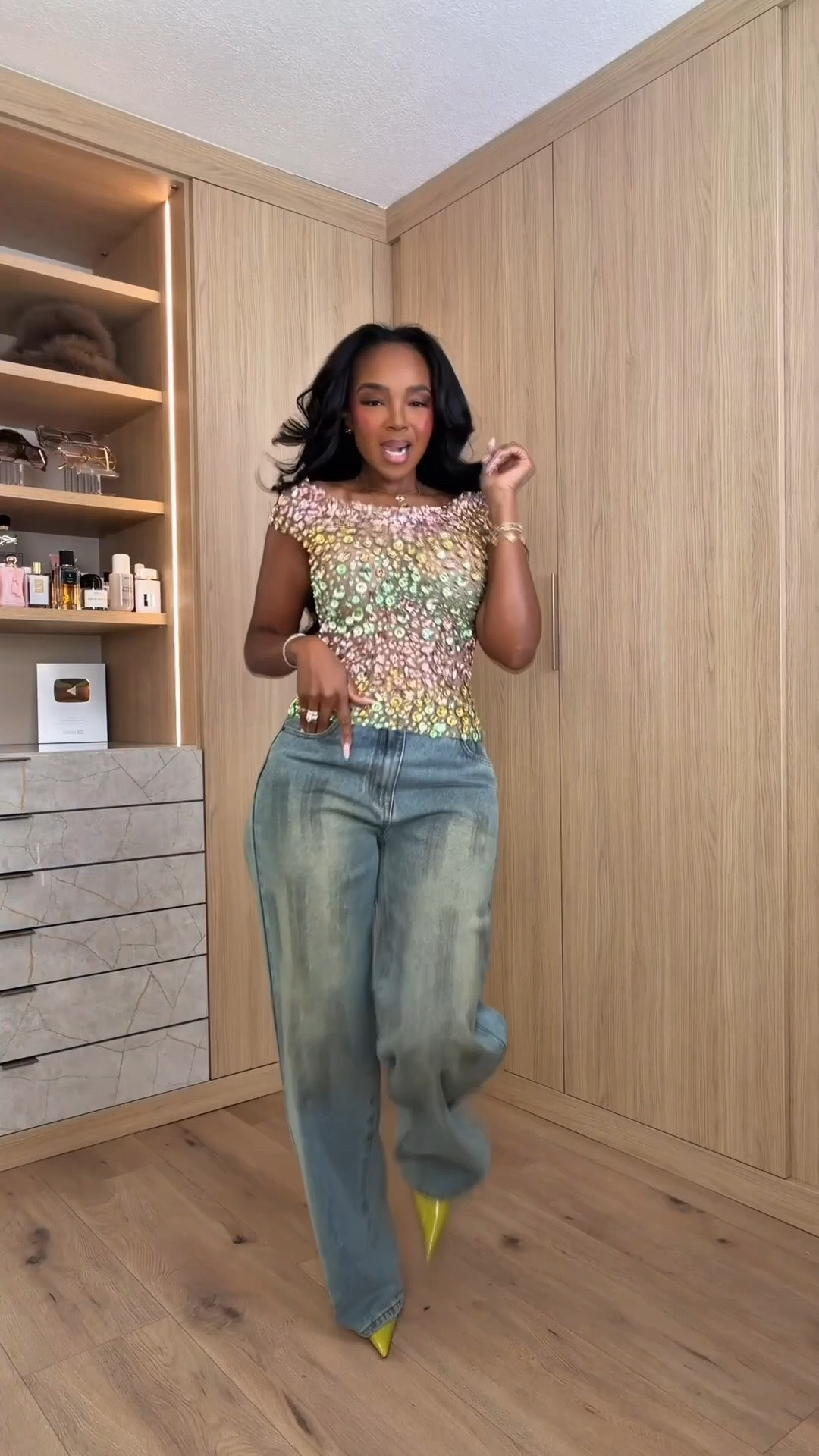 JEANS + A STATEMENT TOP ✨

When the top does ALL the work. ✨ The sparkle, fitted silhouette + relaxed denim make this the perfect elevated jeans-and-a-cute-top look for dinner, date night or girls’ night.

statement top outfit, jeans and a cute top, going out outfit, date night outfit, embellished top

Wearing: Size Small/4 | 5’4” | 140 lbs | 34D-27-40

📲 Download the FREE LTK app & follow me (@kirasfashionfinds) to shop all my daily finds.

#LTKPetite #LTKStyle