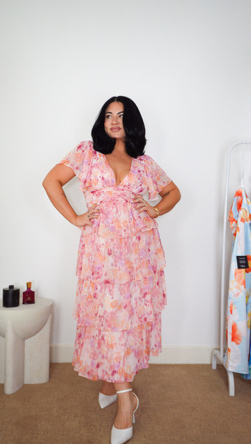 I’m wearing a size xl in all lulus dresses! Wedding guest dresses | spring outfits #LTKSpringSale 

 

#LTKMidsize #LTKStyleTip #LTKBeauty