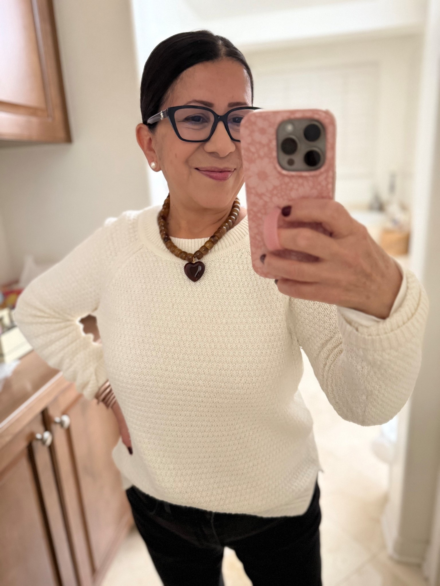 No Sunday night blues ~ getting ready to head out to dinner & maybe drive around to look at Christmas lights 🎄

Loving this new beaded necklace 🤎

#LTKootd #LTKFindsUnder100 #LTKHoliday