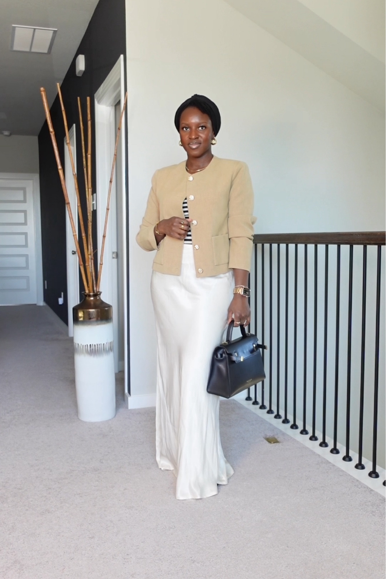 Satin skirts can be dressed for so many different occasions and that’s why, for me they are an all year round capsule wardrobe staple!

Satin skirt outfits, collarless blazer, spring outfits, modest spring outfits. The bag is from Teddy Blake (can’t link it on here) so I will include some different options. The skirt is true to size. Jacket is old but have found similar ones. The tank top is true to size. 

#satinskirt #tweedjacket #workwear #shoopingoutfit #officestyle 

Modest outfits, minimal outfits, satin skirtts

#modesoutfits #springfashion #workwear

#LTKstyletip #LTKU #LTKSeasonal