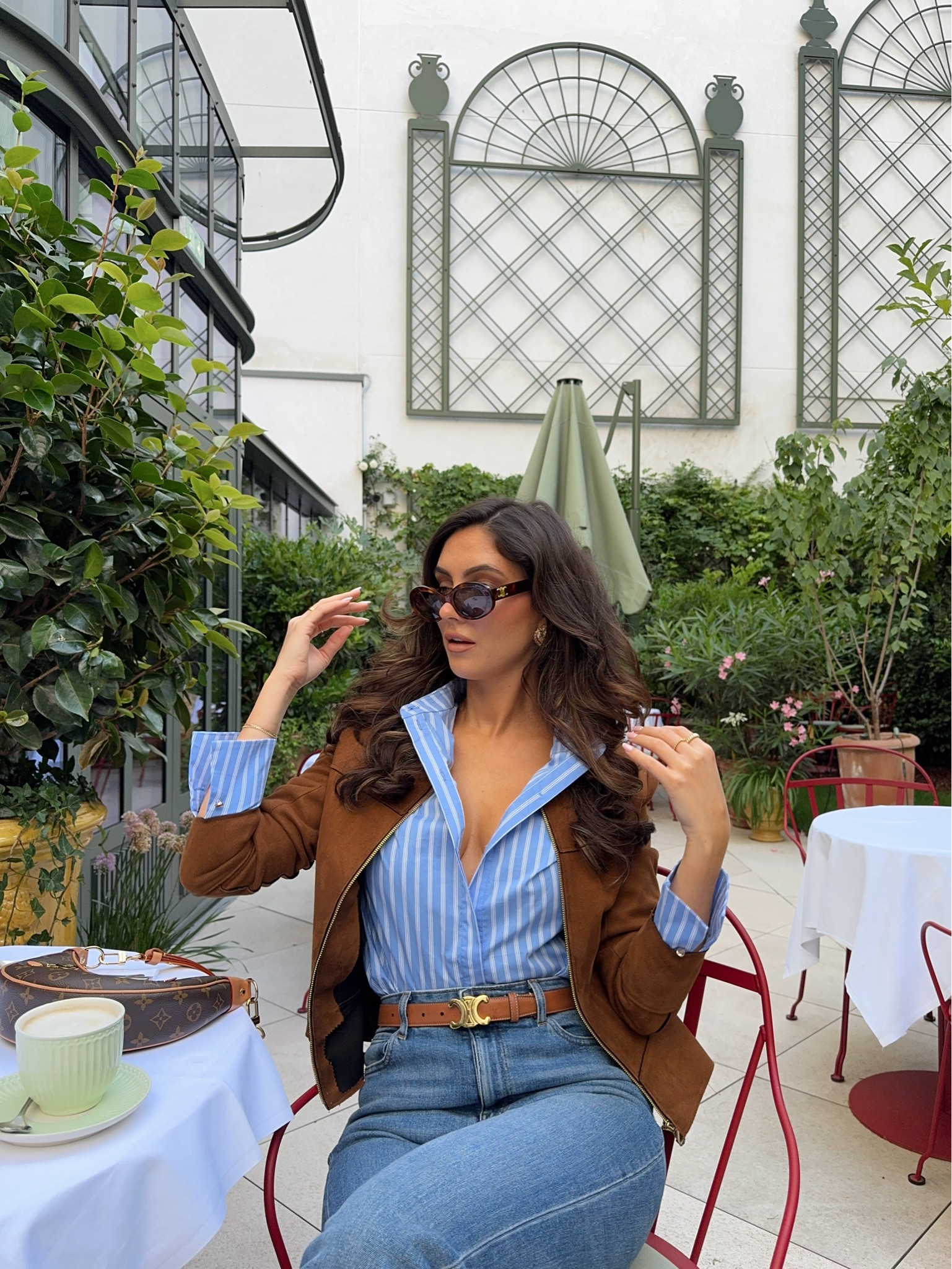 Blue and tan, but make it autumn 🍂 I’m all for suede jackets this autumn and this deep tan one makes the perfect cosy addition to a smart casual shirt and jeans look

#LTKautumn 

#LTKworkwear #LTKeurope