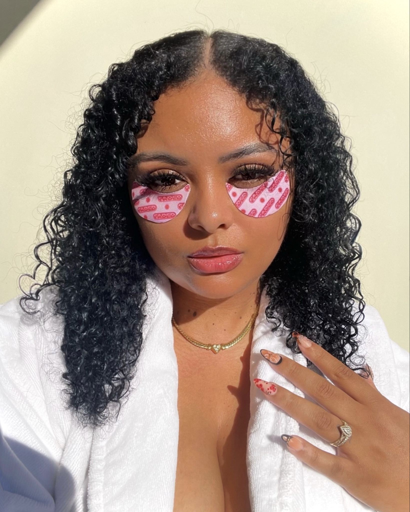 Thee BEST eye patches 💕

#LTKBeauty #LTKmomlife #LTKselfcare