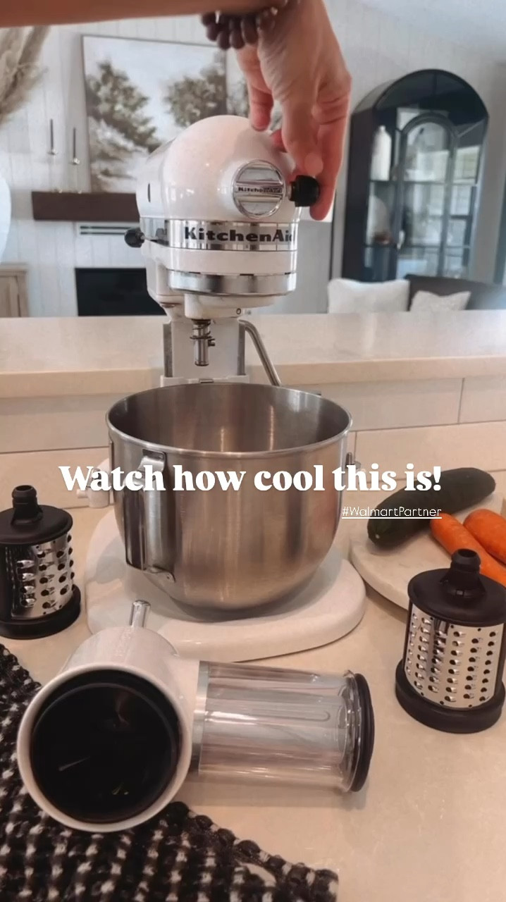 How cool is this? 🤩 Took me just minutes to shred and slice a bunch of veggies and cheese. I’ve linked this plus some other really neat attachments to speed things up in the kitchen that I found on Walmart. #walmartpartner #WalmartMustHaves @walmart 