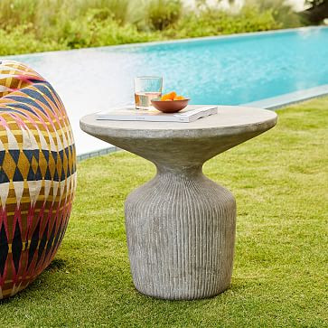 Tambor Outdoor Round Side Table (21") | West Elm (US)