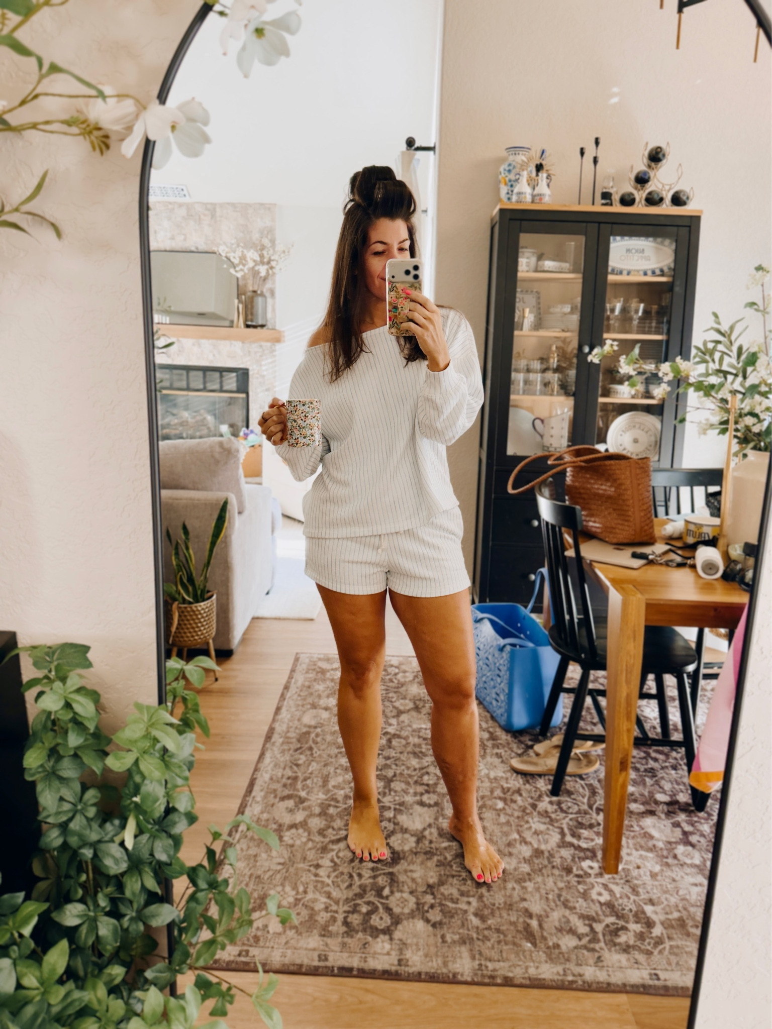 In a medium off the shoulder sweatshirt and medium shorts

#LTKSaleAlert #LTKMidsize #LTKOver40