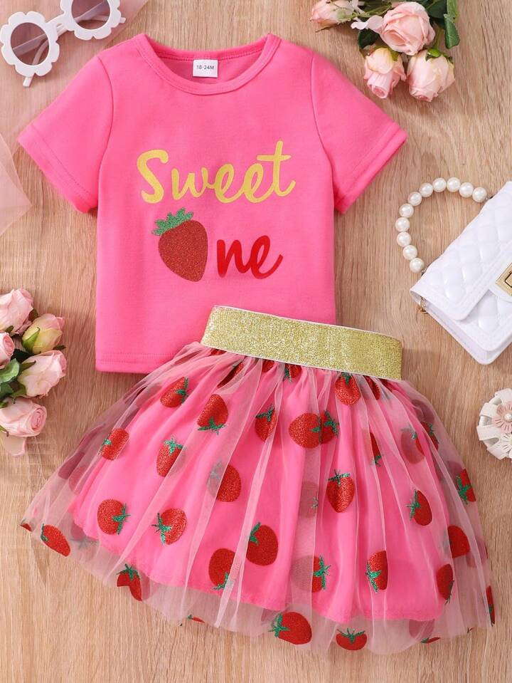 Young Girl 2pcs Set, Short Sleeve Letter & Strawberry Print T-Shirt With Mesh Skirt | SHEIN USA | SHEIN