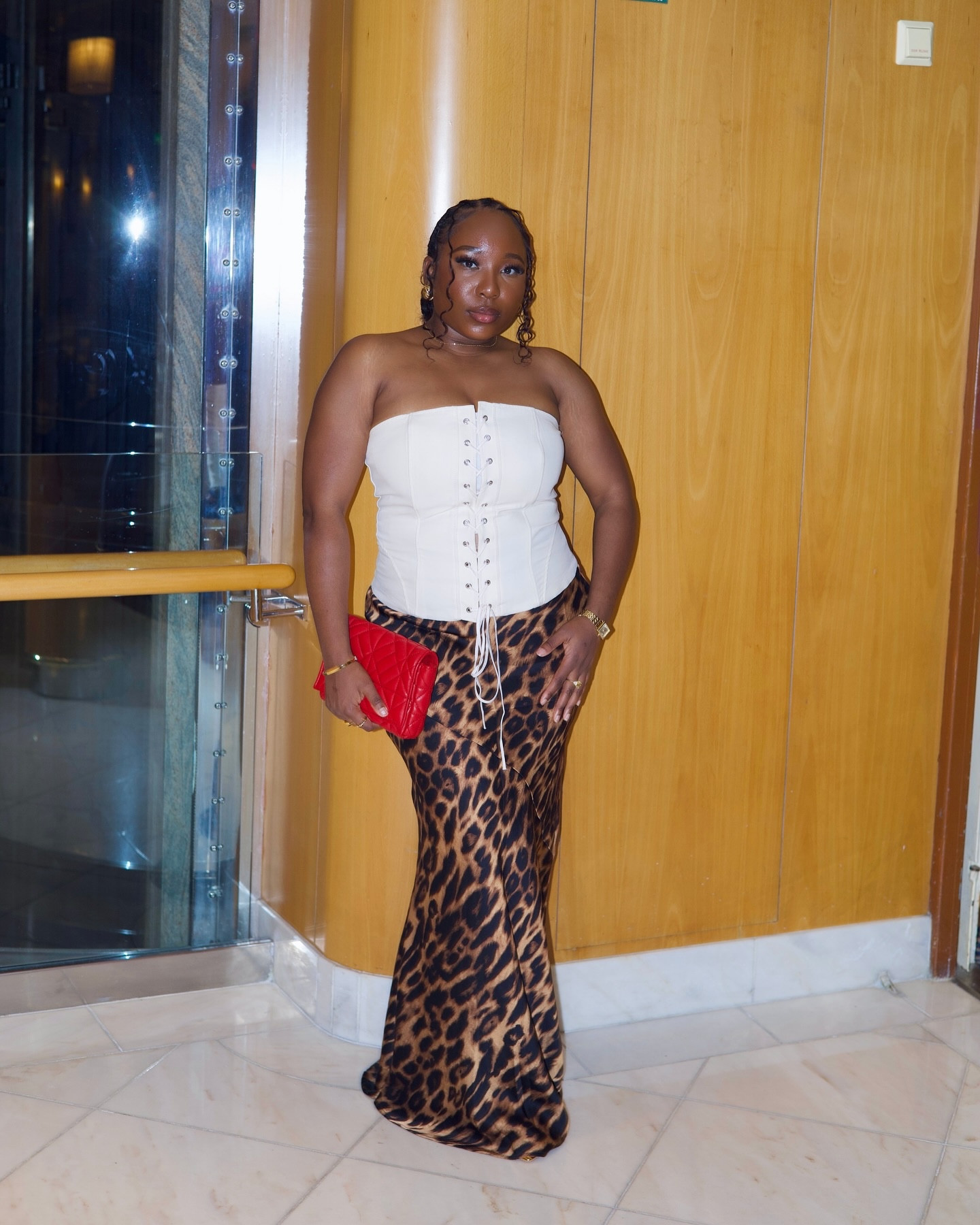 Lost cruise files ✨📸

Back on the gram, did you miss me ?😊

Skirt @commense.official 
Top @zara 
Bag @zara 

#ootdblackgirls #springootd #fashioninspodaily #styleınspo

#LTKStyleTip #LTKPetite #LTKU