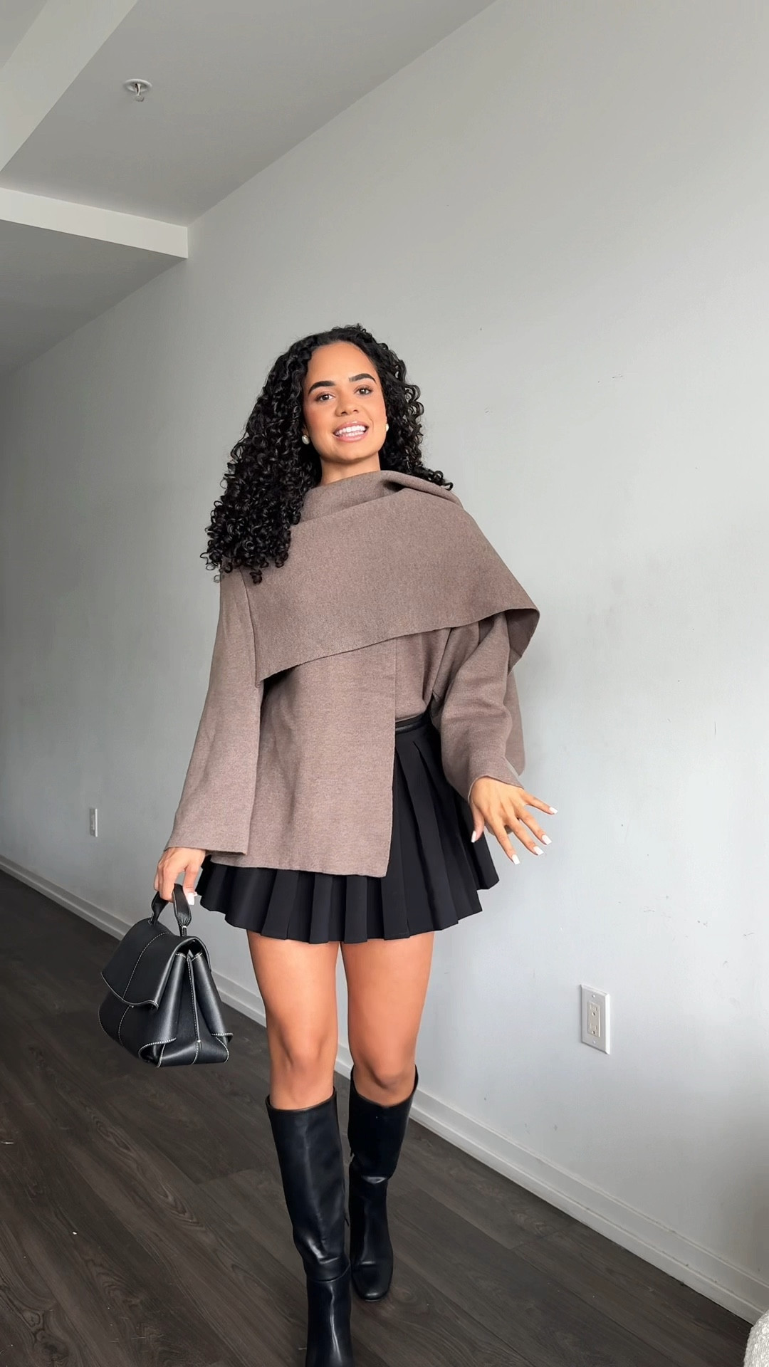 Fall outfit inspo

Top: Size Medium 
Skit: size Medium