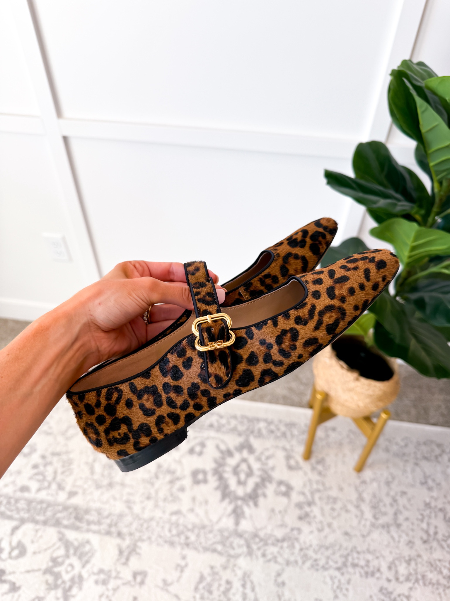 Been wearing these at LTKCon!! These come in multiple color options - including red! Very comfortable! Fit true to size 

#LTKCon #LTKFallSale #LTKFindsUnder50