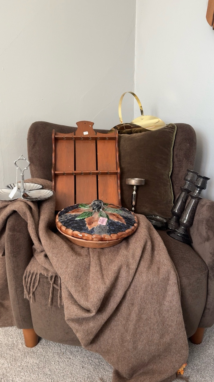 I cannot wait to style these pieces in our home 🤍

✨ SHOP 🔗’s for my home + feed in my bio

✨ FOLLOW @.ourcozymodernlife for more home finds + home decor inspo

✨ LIKE & SHARE

| home | home decor | home inspo | cozy home | styling | vintage decor | thrifted | home style | thrifting haul | neutral home decor | thrifted decor | interior design | thrift store | apartment inspo |

#homedecor #thrifteddecor #thrifthaul #thrifting #thriftedstyle 

@goodwillintl

#LTKHome