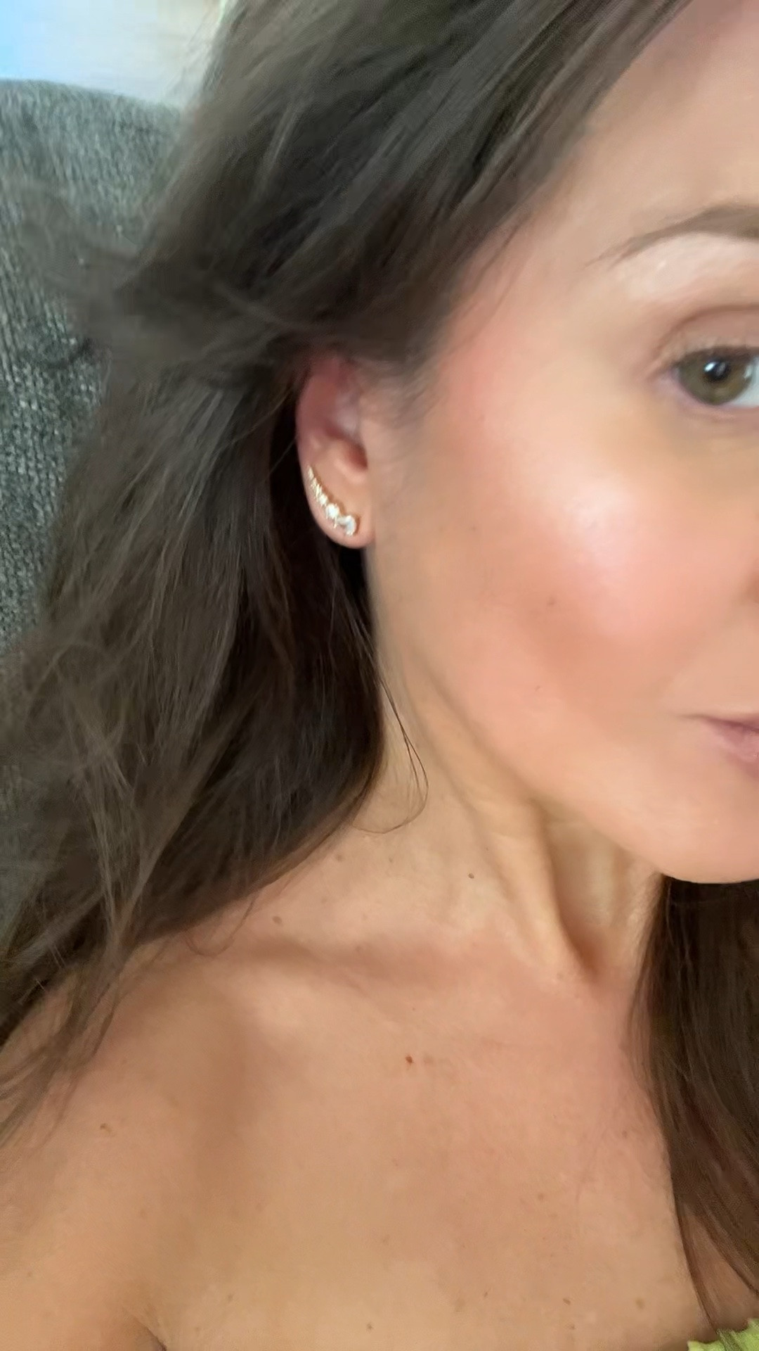 Amazon crawler earrings! 💎

#LTKSaleAlert #LTKBeauty #LTKOver40