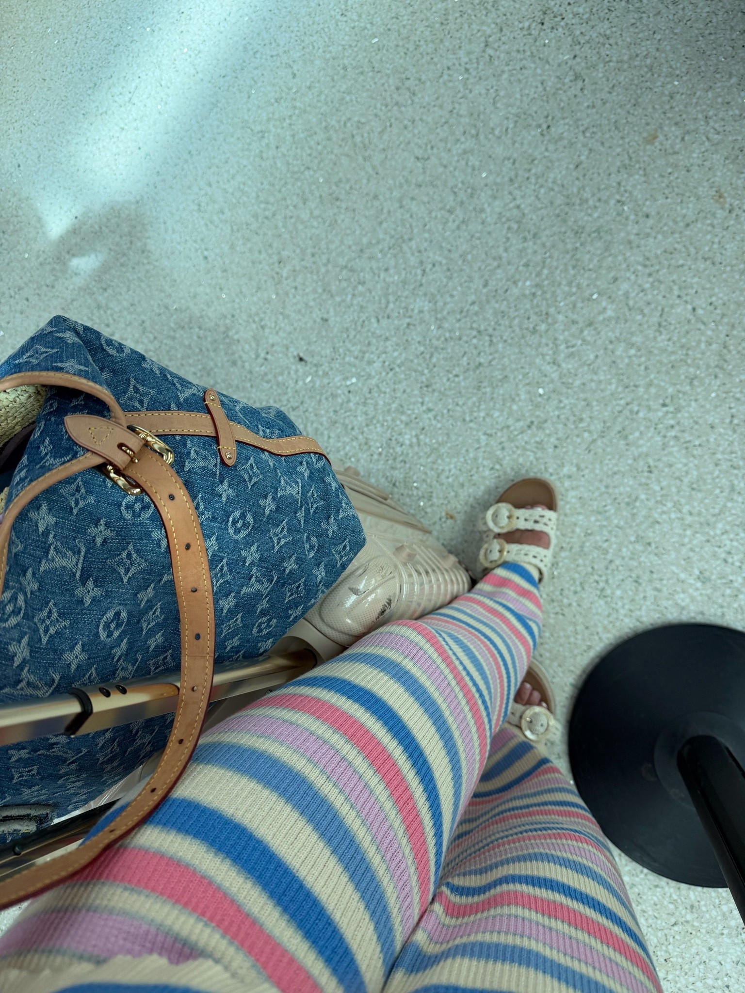 Travel day ootd