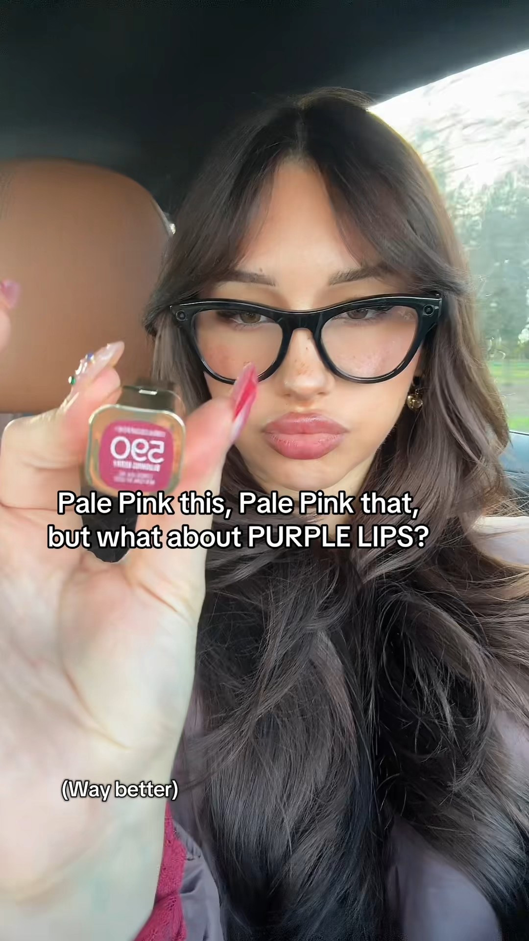 Purple lipstick>>> 