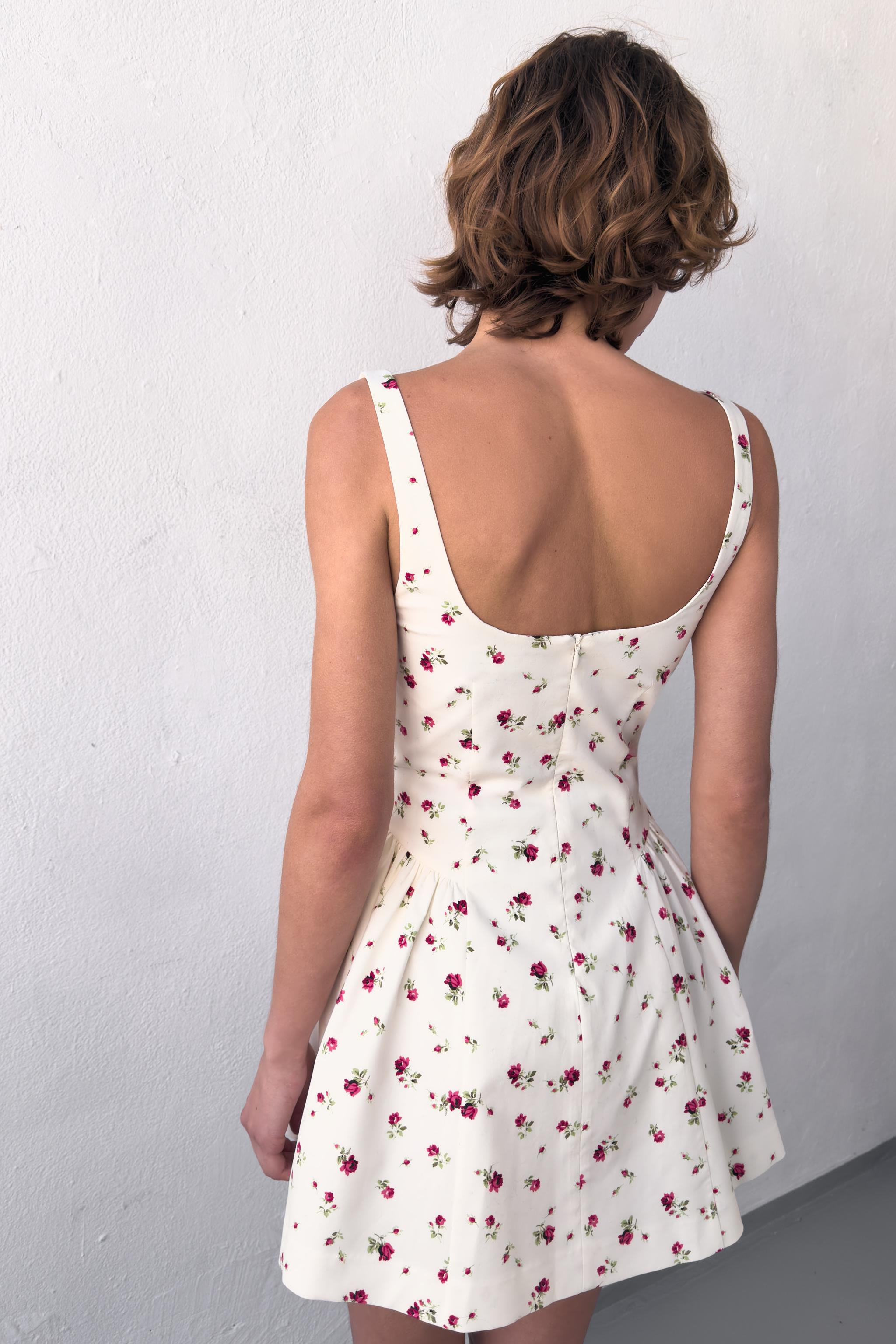 FLORAL PRINT VOLUME DRESS | Zara UK