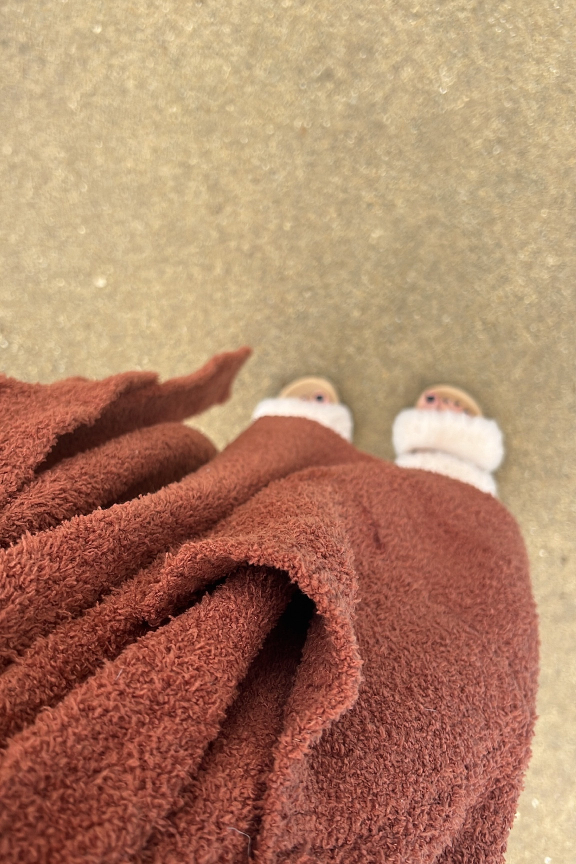 Cheap robe and slippers for Fall

#LTKSeasonal #LTKfindsunder50 #LTKhome