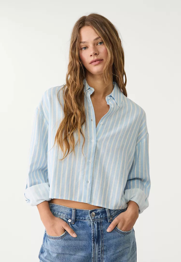 Striped linen blend cropped shirt | Stradivarius (UK)