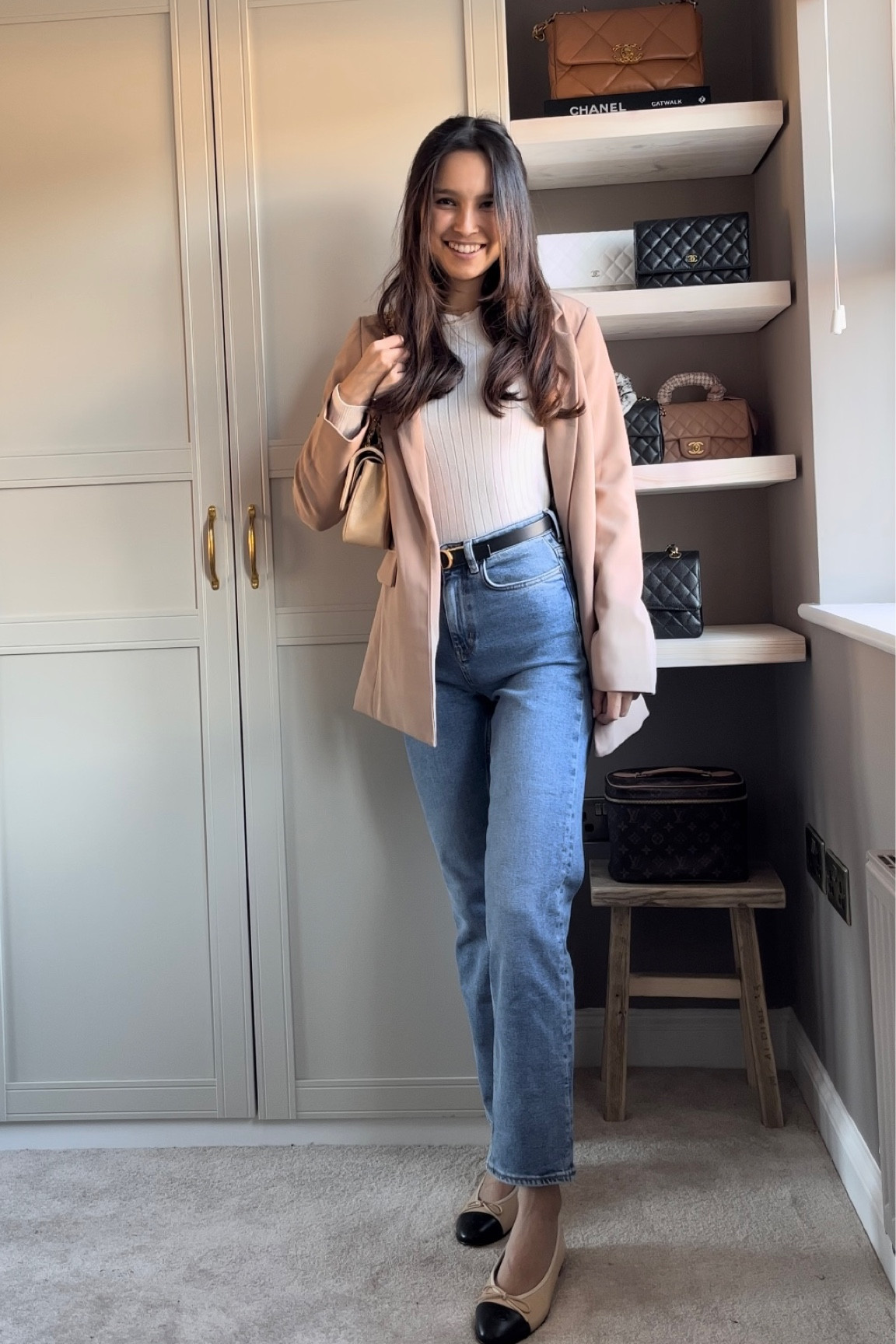 You a straight jeans, skinny or flared kinda person?🤔


#LTKunder50 #LTKstyletip #LTKshoecrush