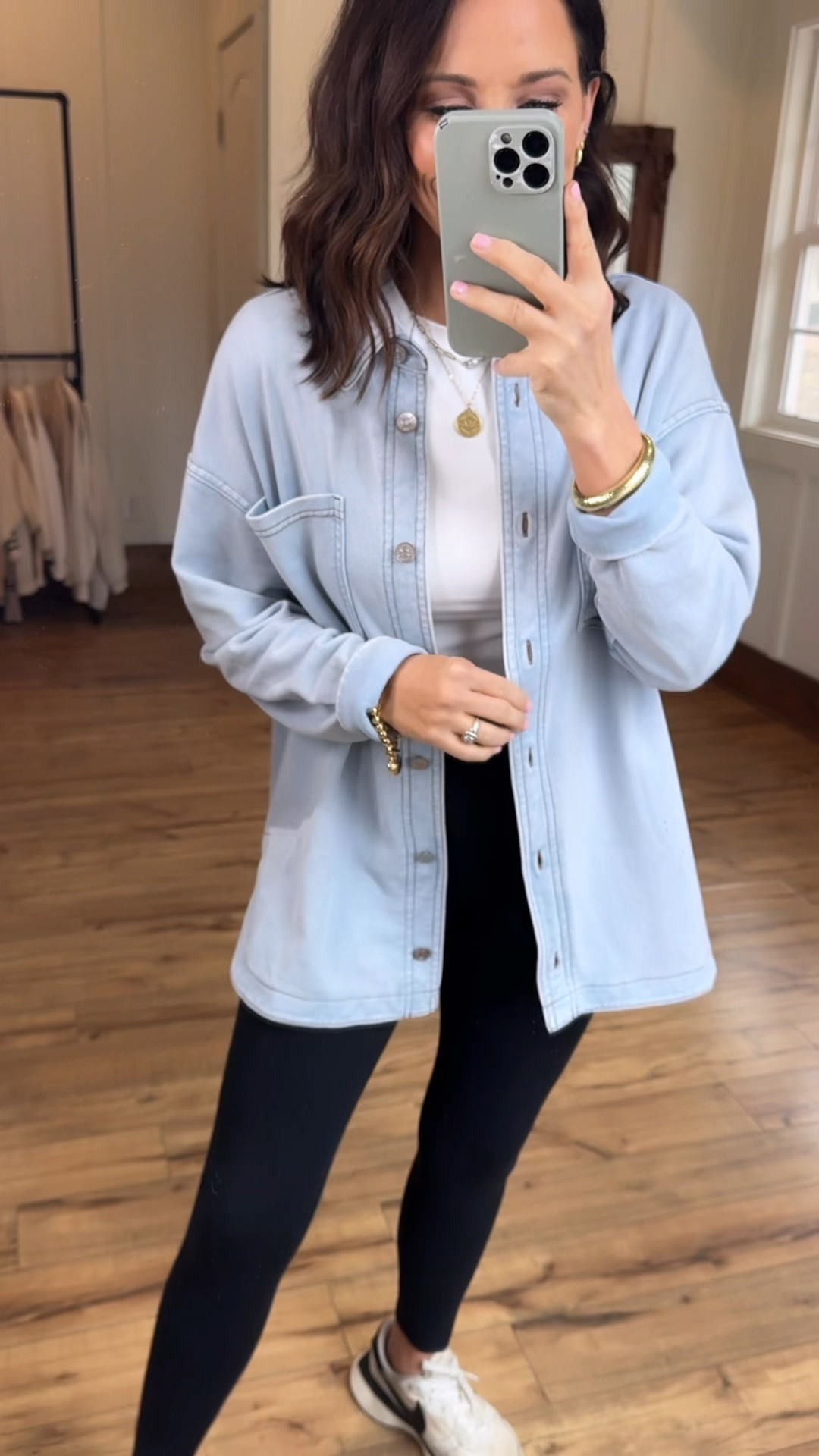 Wearing a xs in the top and leggings! 

#LTKStyleTip #LTKSaleAlert #LTKFindsUnder50