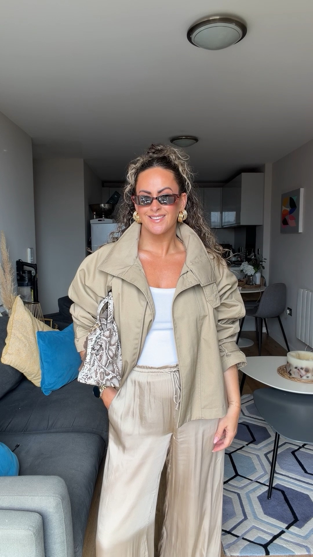 Today’s OOTD ✨

Trousers - small
Vest - size 10
Jacket - small

Spring outfit, satin trousers, trench coat, white vest top, casual outfit, adidas Spezials

#LTKspring #LTKstyletip #LTKuk