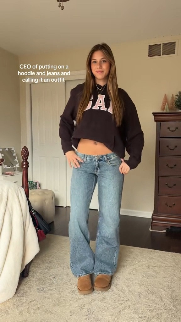 A cute, easy outfit with low rise jeans!
#gap #winterdenim

#LTKSeasonal #LTKootd #LTKSaleAlert