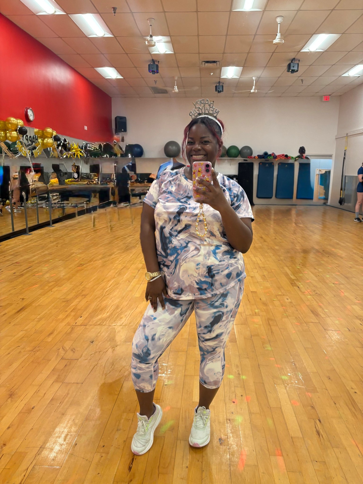 Cute workout clothes 
Pants L
Shirt XL

#LTKU #LTKActive #LTKfitnessgoals