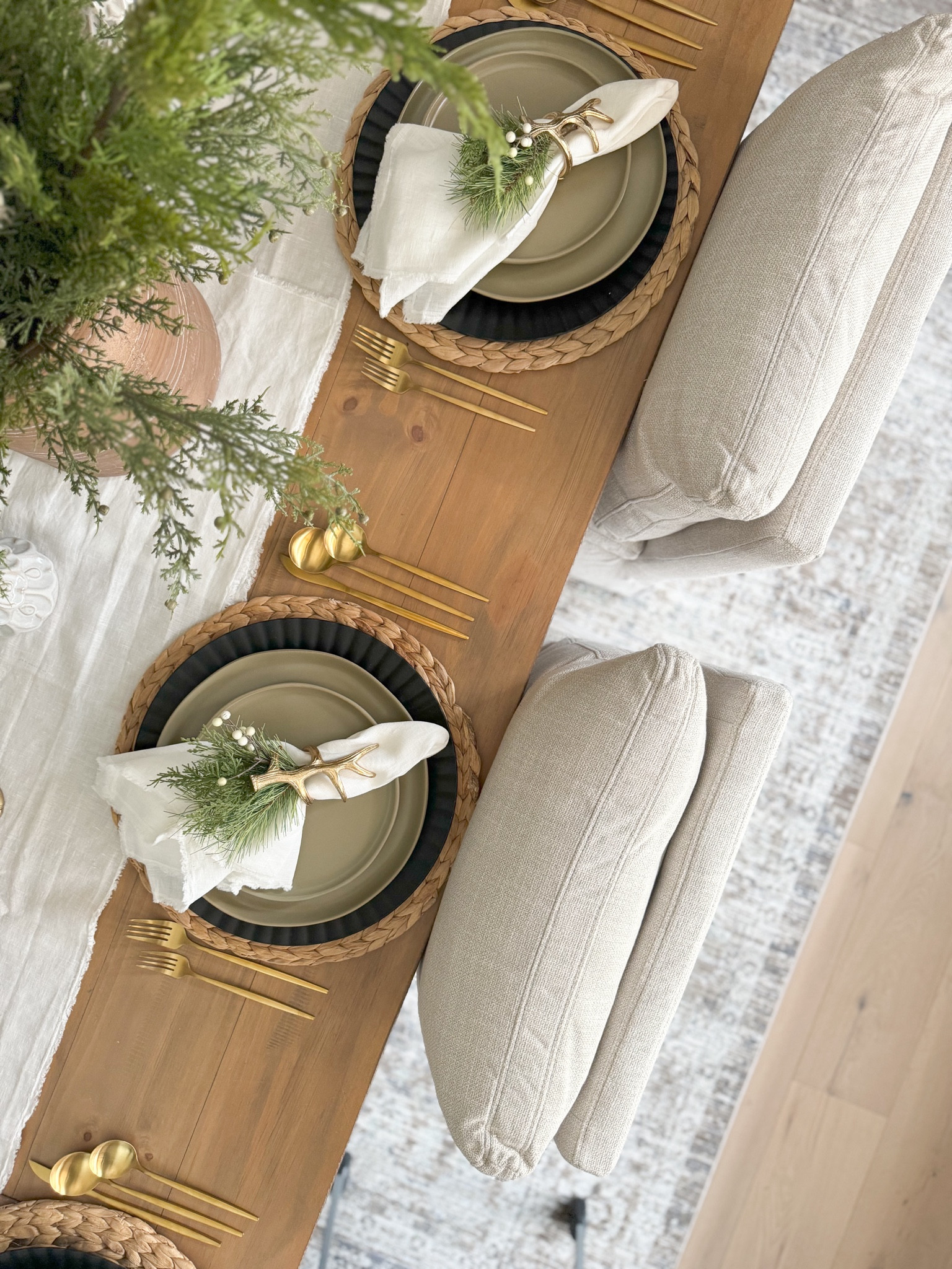 Are you hosting this holiday season? Want me to let you in on my entertaining secret? It’s Wayfair! 

From dining furniture to dinnerware and decor, they’ve got everything I need to make my holidays unforgettable.

I’ve linked my key pieces for holiday entertaining like these gorgeous green stoneware plates, beautiful table linens, holiday decor, and my new favorite comfy upholstered dining chairs. 

#WayfairFinds @wayfair #wayfair #onlyatwayfair #wayfairpartner #holidayseason #holidayentertaining #homedecor #dinnerware #tablesetting #modernfarmhouse 

#LTKHome #LTKSeasonal #LTKHoliday