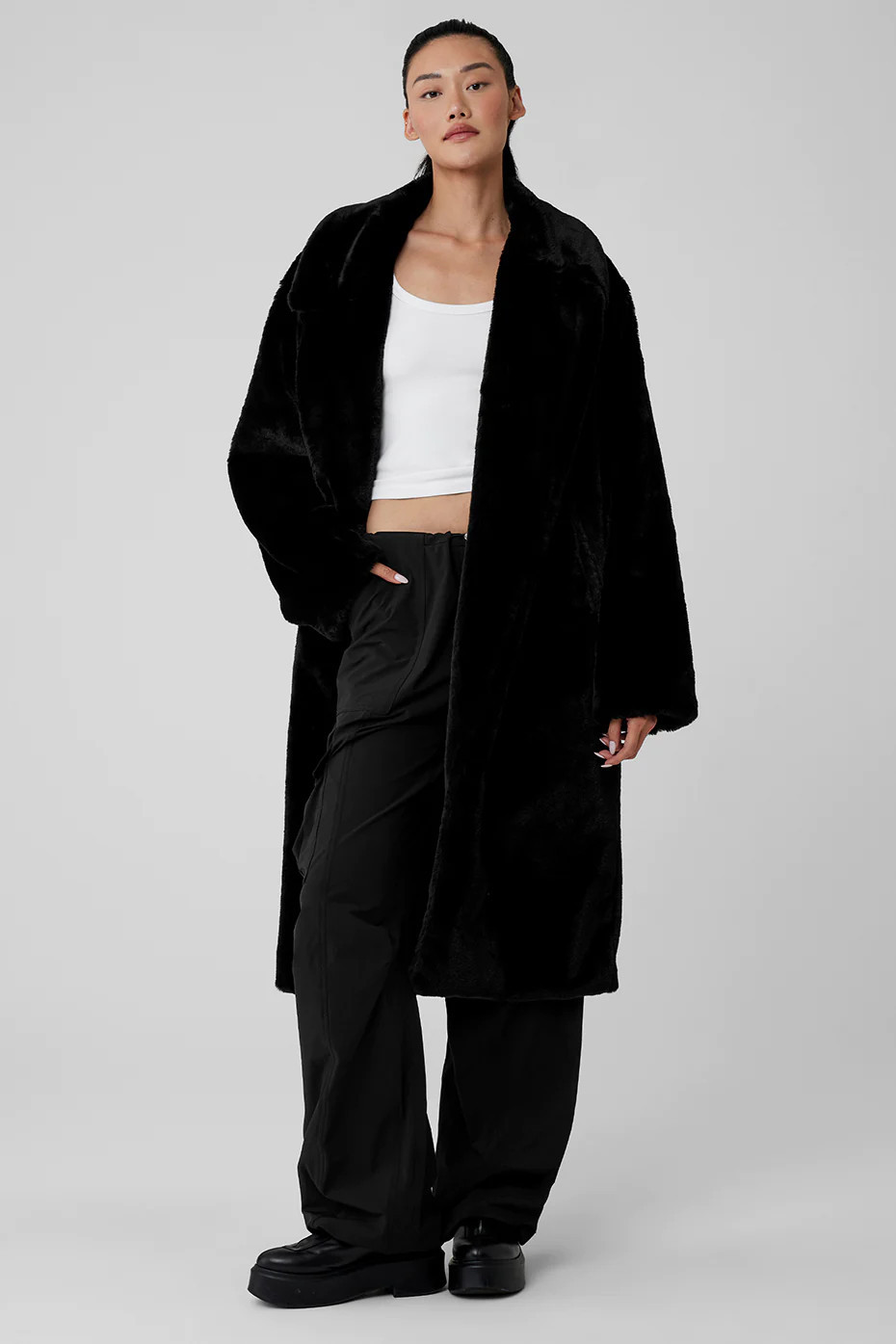 ALO | Oversized Faux Fur Trench Jacket in Black, Size: Small | Alo Yoga (US)