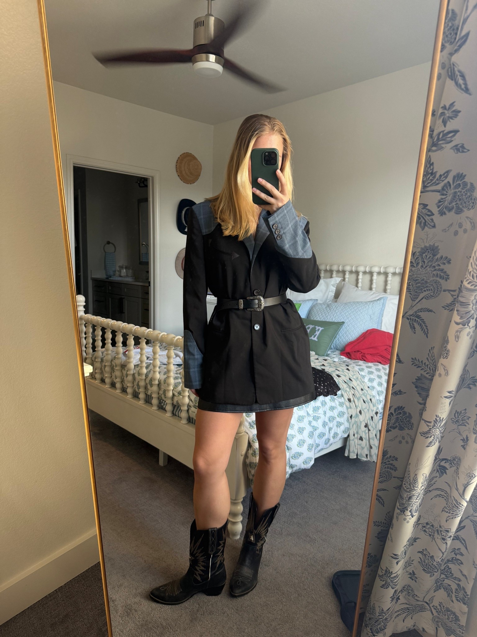 Western Look

Black belt
Western belt
Silver belt
Cowboy boots
Western boos
Black boots
Black cowboy boots
Western outfit
Western style
Cowgirl outfit
Texas outfit
Cowboys game
Country concert outfit
Country outfit
Fort Worth outfit
Dallas outfit
Fall outfit
Fall style
Spring outfit
Spring style
Moschino Jeans Stretch Bland Wool Jacket
Moschino blazer
Cool blazer
Rent the runway
Printed blazer
Western blazer
Statement coat
Fun coat
Cool girl

#LTKootd