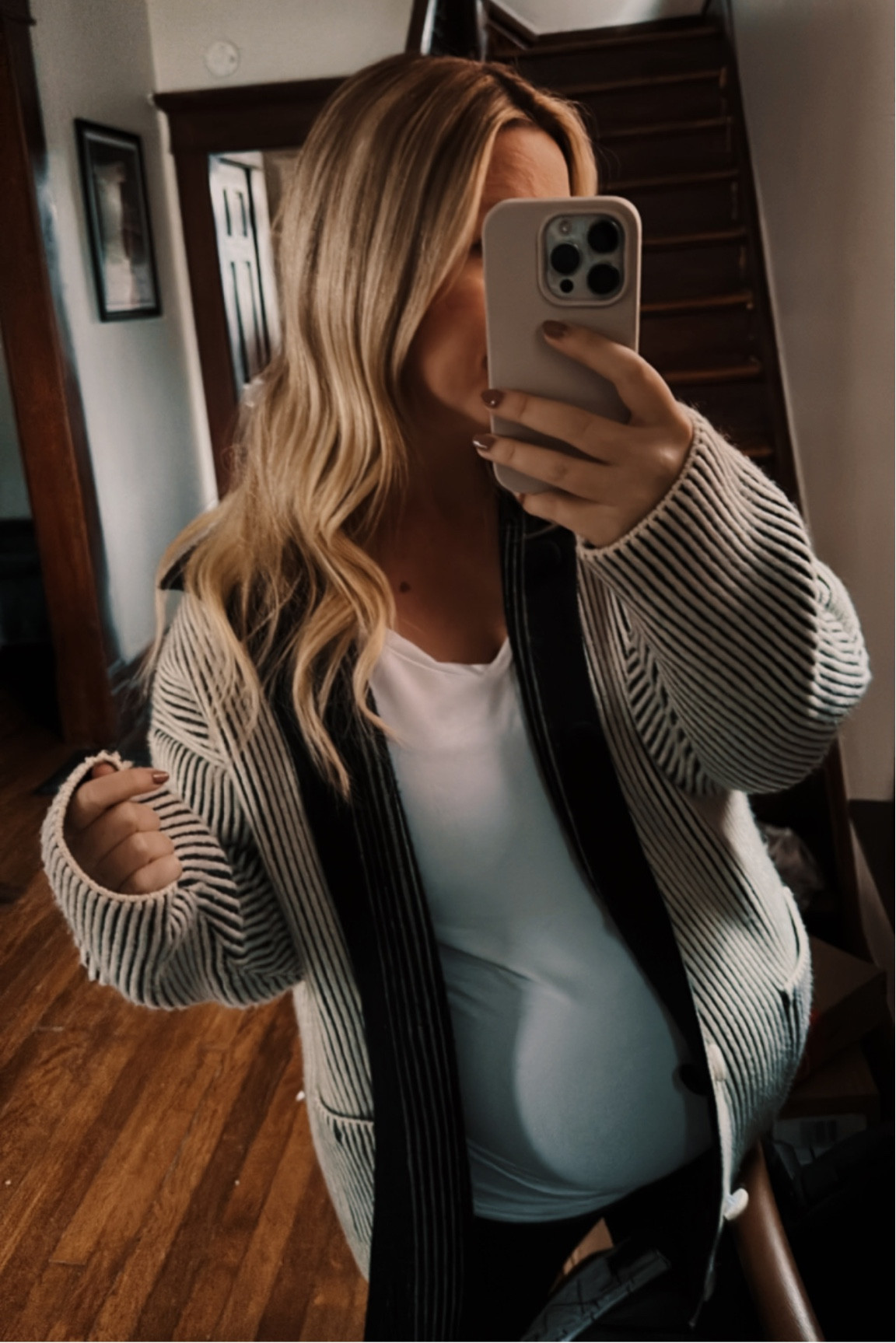 I have a new favorite fall shacket. This reversible cardigan is the perfect transition piece. 



#LTKbump #LTKHoliday #LTKSeasonal