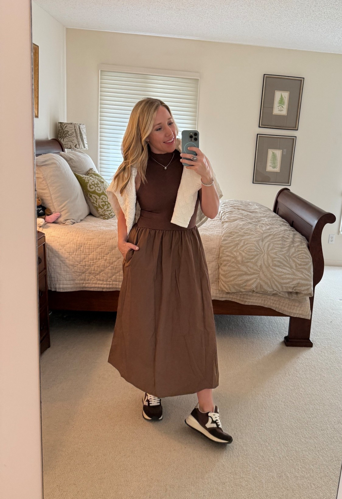 Brown dresses under $50! This layering dress is perfect for thanksgiving and through fall!

#LTKFindsUnder50 #LTKHoliday #LTKSeasonal