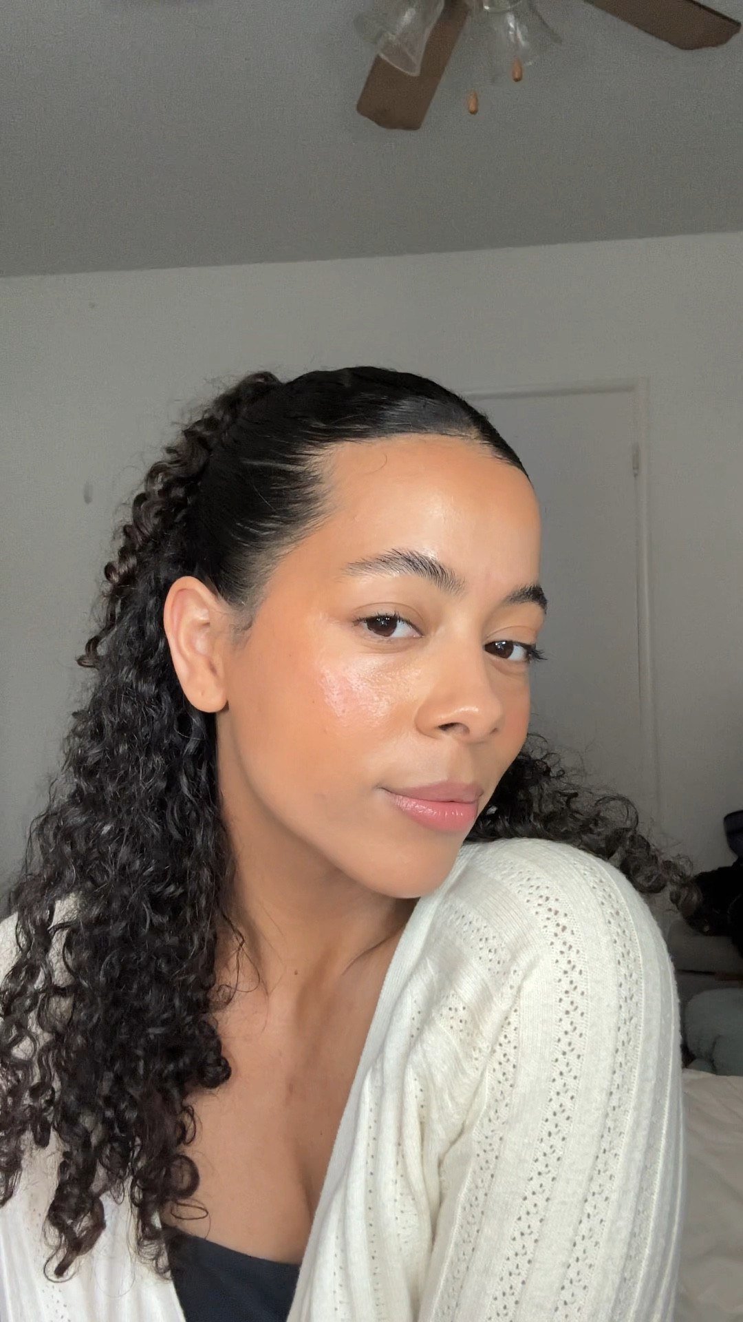 soft glam makeup 

#LTKfindsunder50 #LTKbeauty #LTKVideo