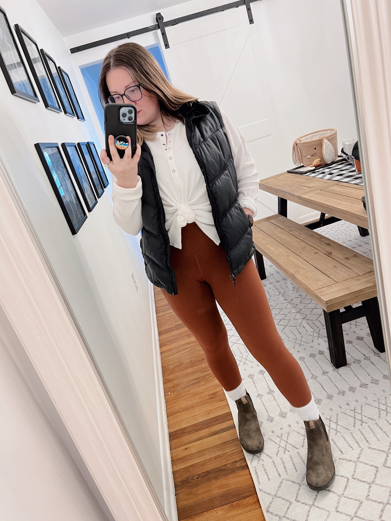 Lululemon Wunder train - Roasted brown in size 8
Aerie thermal top - size large
Blundstone Chelsea boots
Thrifted black vest 

#LTKFind #LTKstyletip #LTKfit