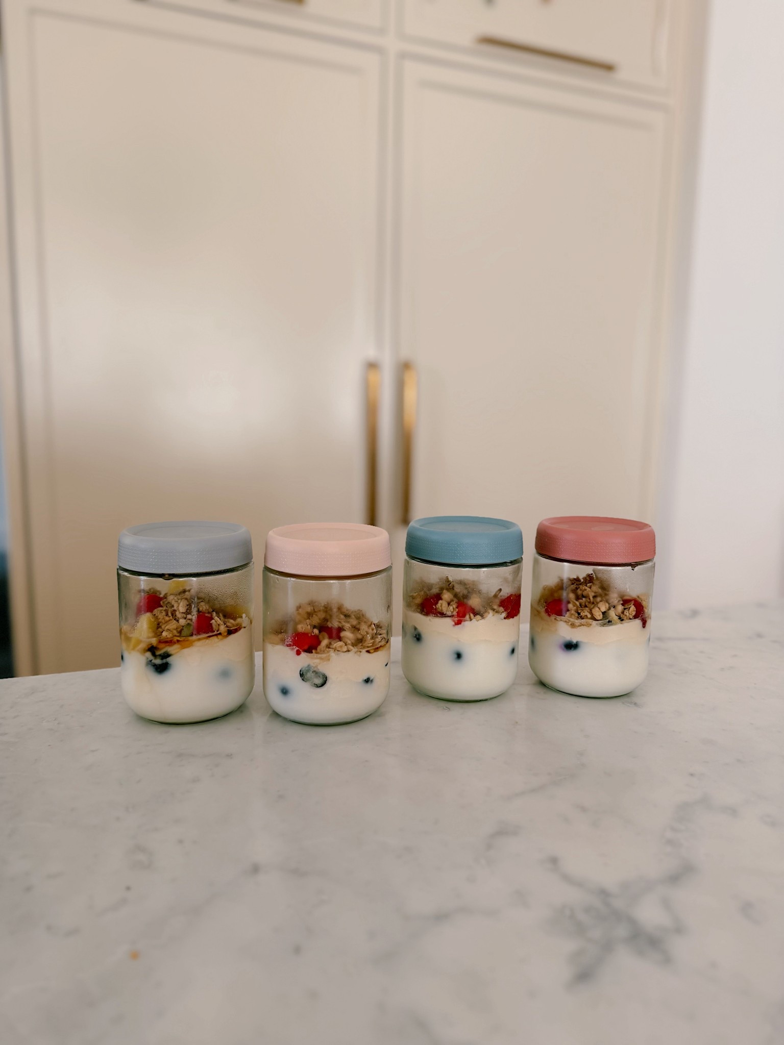 These glasses come in a pack of six and I love them so much for overnight oats, yogurt parfaits and mini salad containers for the kids. 

Kids snacks 
Home 
Family life
Kitchen 
Kitchen hacks
Food containers
Meal prep 
Kids meals
Kids food storage 
Snack

#LTKmomlife #LTKHome #LTKKids