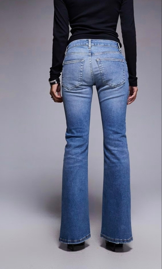 Petite bootcut fashion jeans in blue.

#LTKootd #LTKPetite