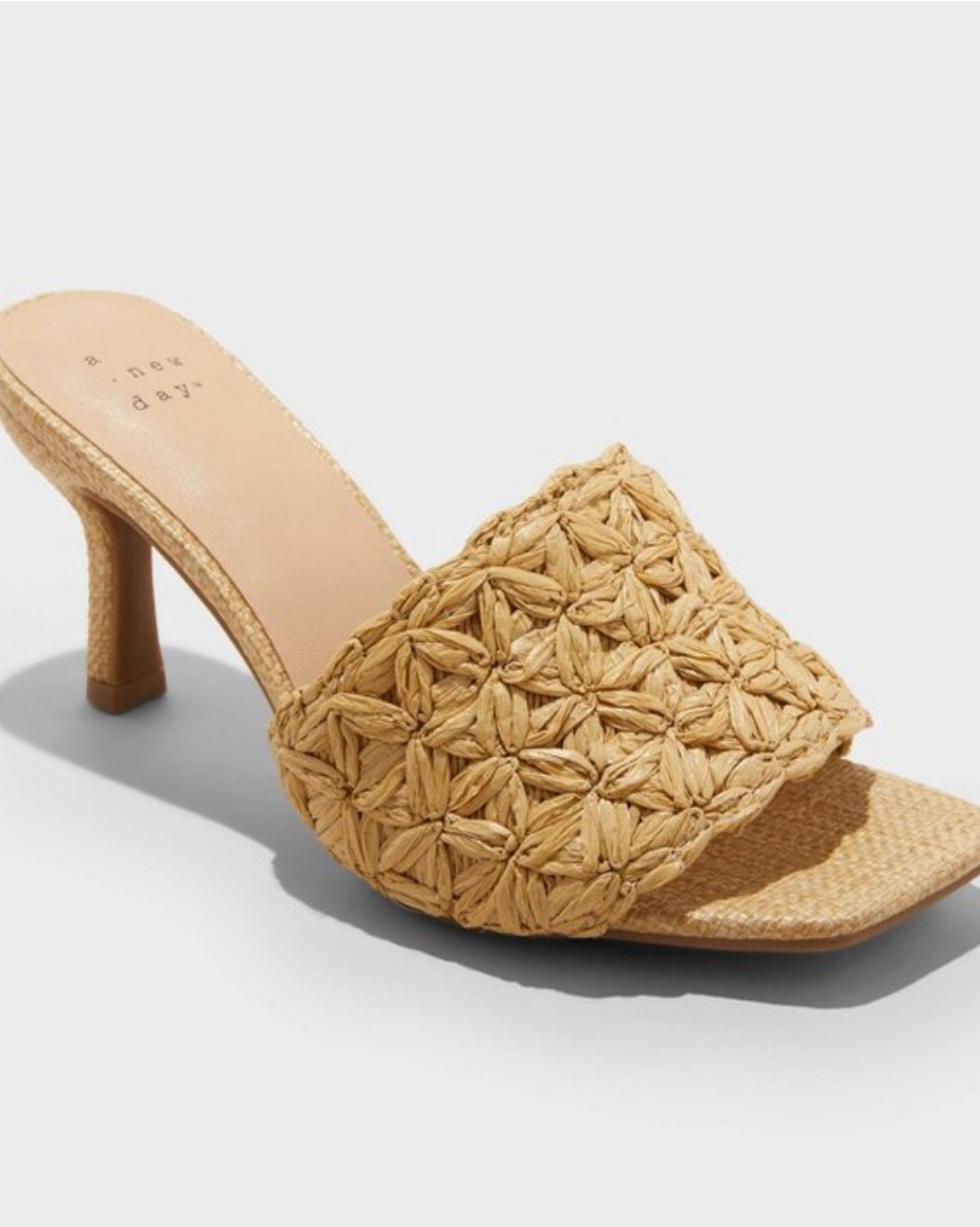 Target 🎯 40% off Sale Online Only on Select Items including all shoes curated for you here!😍🤩

Shop and Save today!

#LTKFindsUnder50 #LTKSaleAlert #LTKShoeCrush