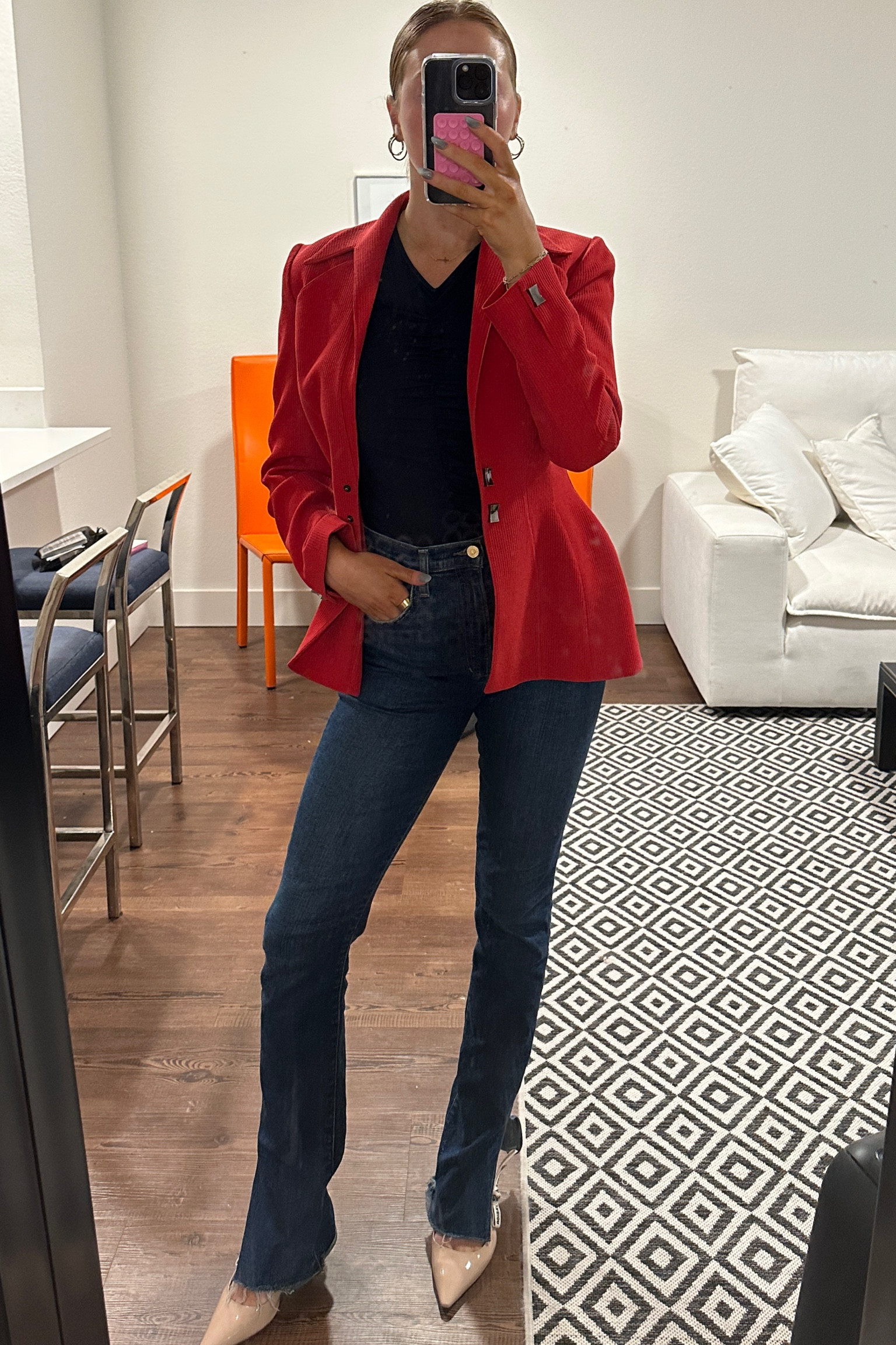 My favorite jeans! Perfect with a heel or bootie. Also loving this Veronica Beard sleeveless top, so flattering  

#LTKWorkwear #LTKShoeCrush #LTKSaleAlert
