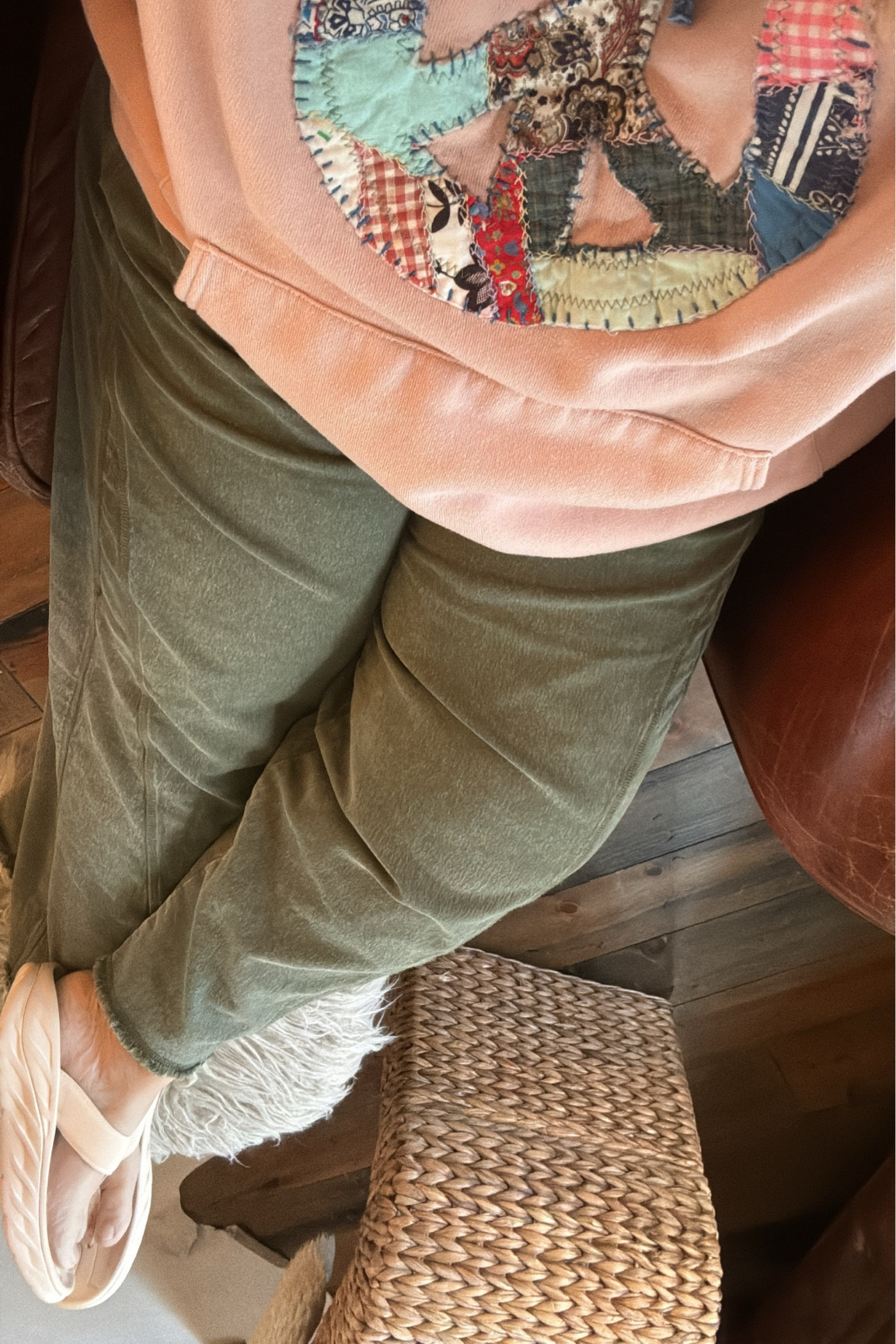 Peaceful OOTD for Spring! Living my recovery flip flops from Hoka!!! #hoka #springoutfit #aerie

#LTKShoeCrush #LTKOver40 #LTKMidsize