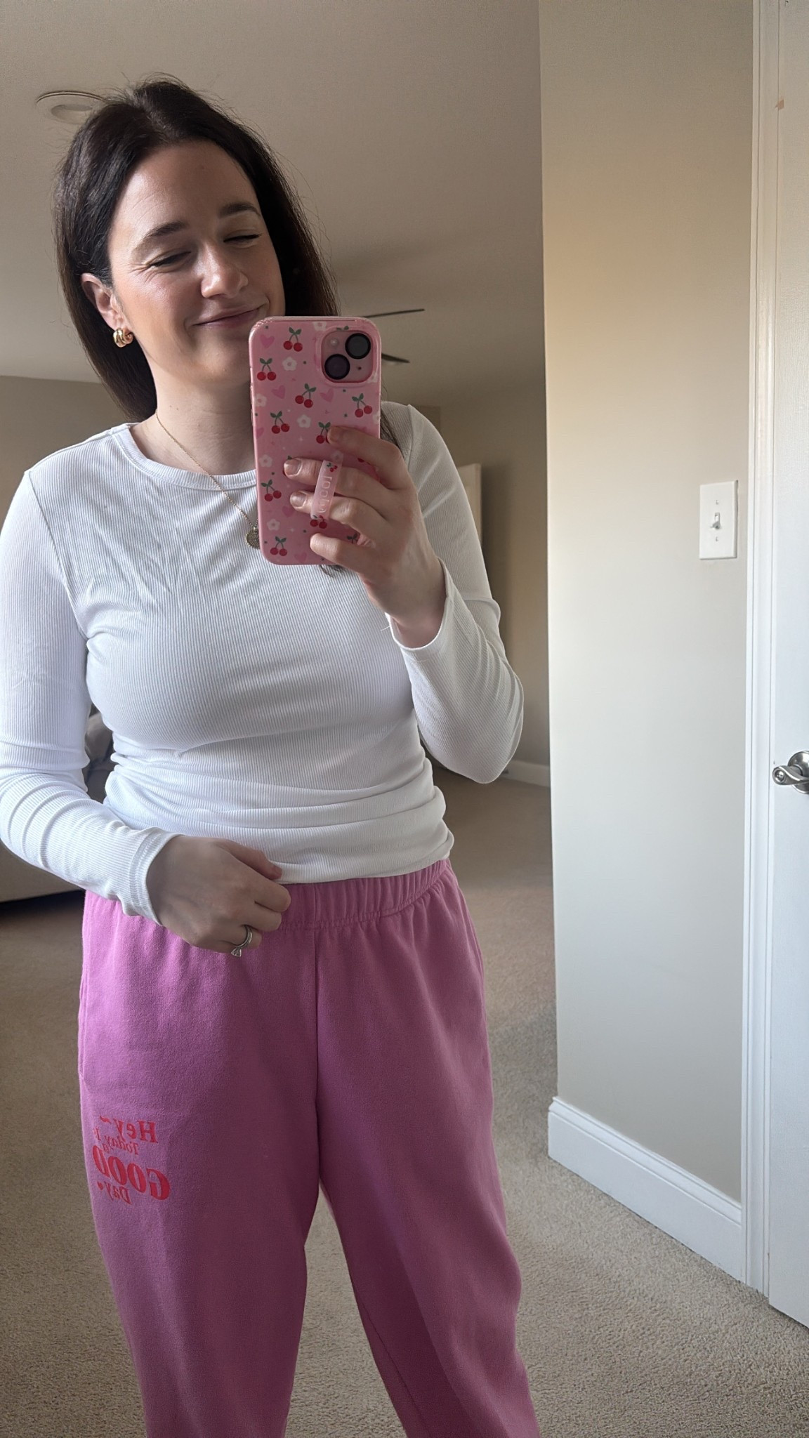 Never not reaching for these sweats once they’re clean 🩷🌸

#LTKFindsUnder100 #LTKSeasonal #LTKFindsUnder50