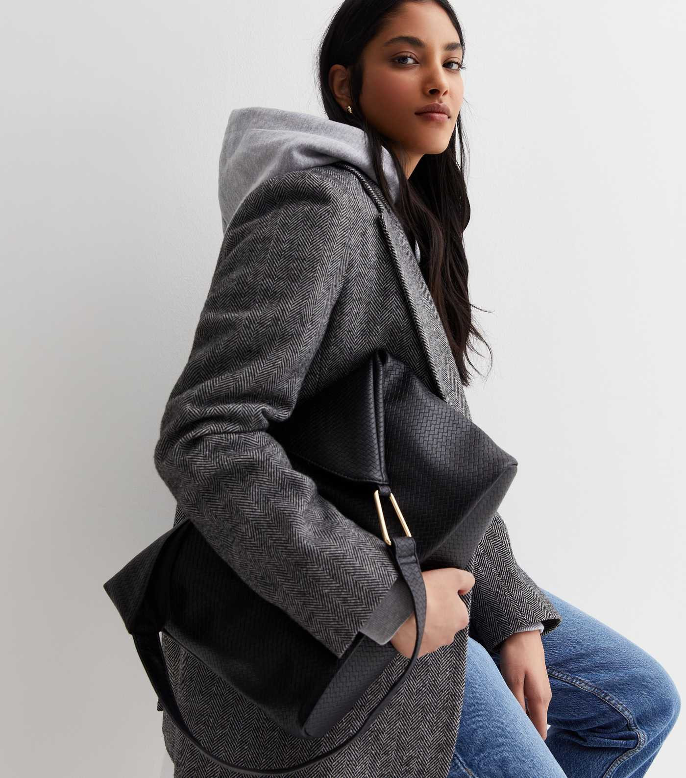 Black Woven Leather-Look Shoulder Bag
						
						Add to Saved Items
						Remove from Saved Ite... | New Look (UK)