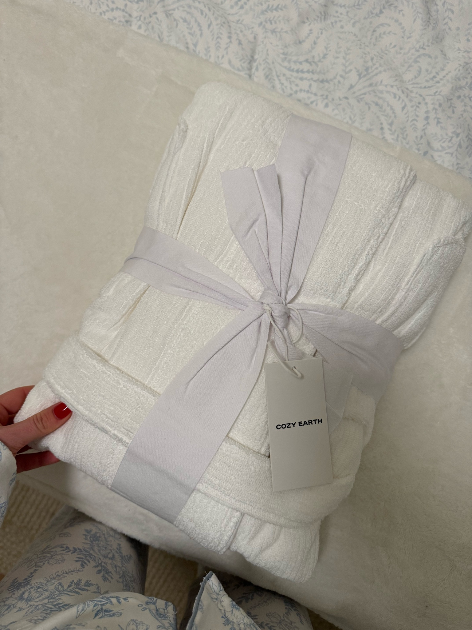COZY EARTH EDIT: plush terry ribbed robe, matching blue toile pajama set and bamboo sheet set are my FAVS! 

#LTKStyleTip #LTKHome #LTKGiftGuide
