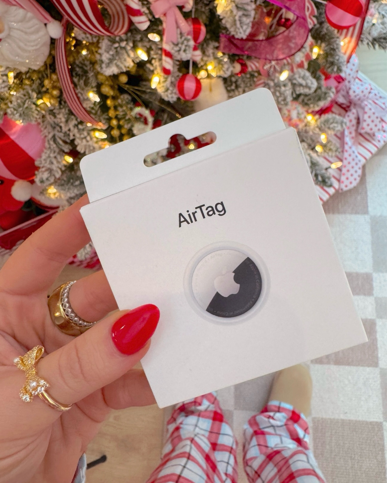 Amazon last minute gift idea 🎁 Fast 2 day shipping! Apple AirTag 

Apple AirTag, Apple , Last minute gifts, gift ideas, amazon, Amazon gifts, Amazon gift ideas, Madison Payne 

#LTKGiftGuide #LTKSeasonal #LTKHoliday