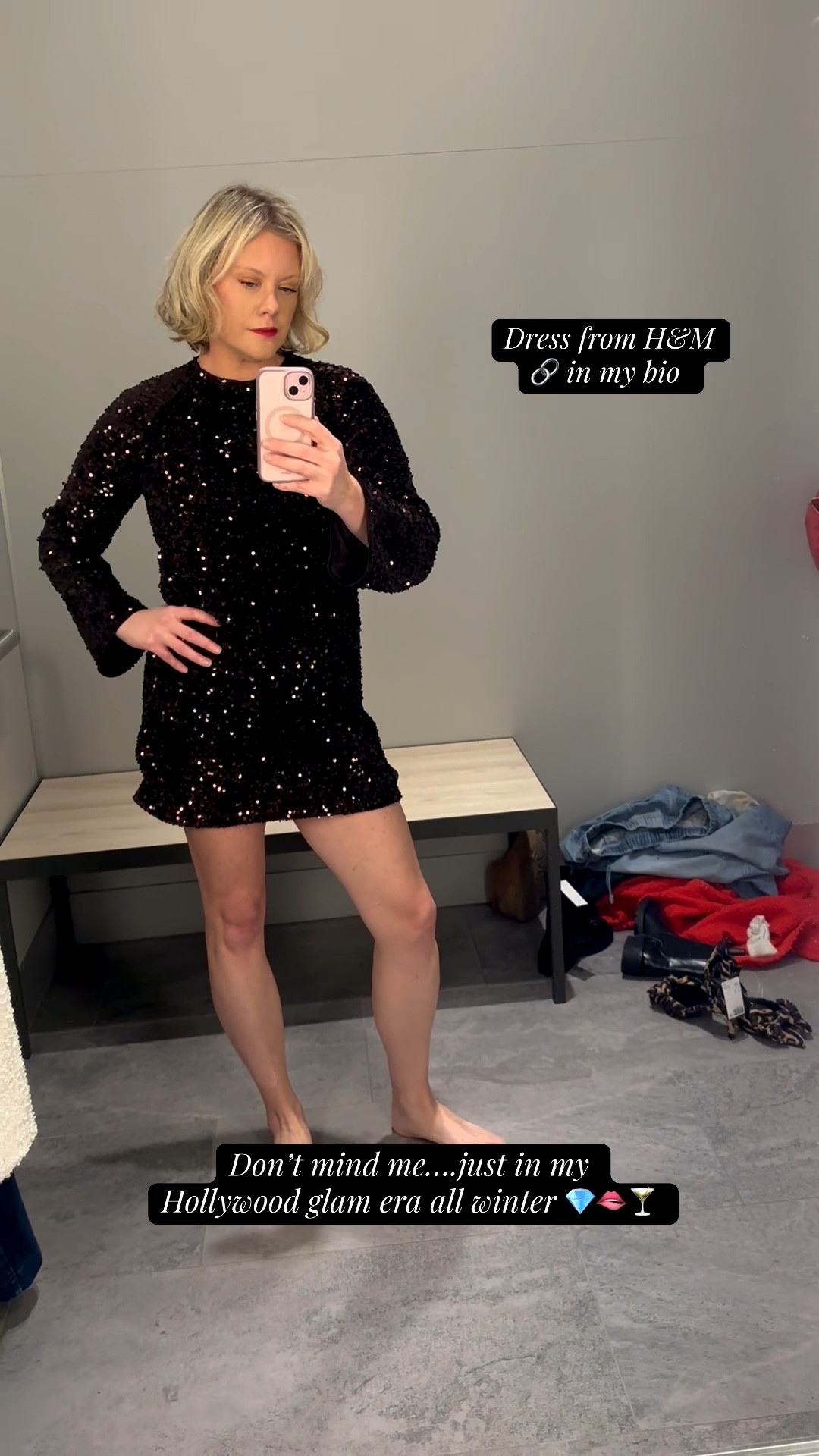 This @H&M dress makes me feel like I should be in a dimly lit lunge supping martinis 🍸



#LTKStyleTip #LTKOver40 #LTKHoliday